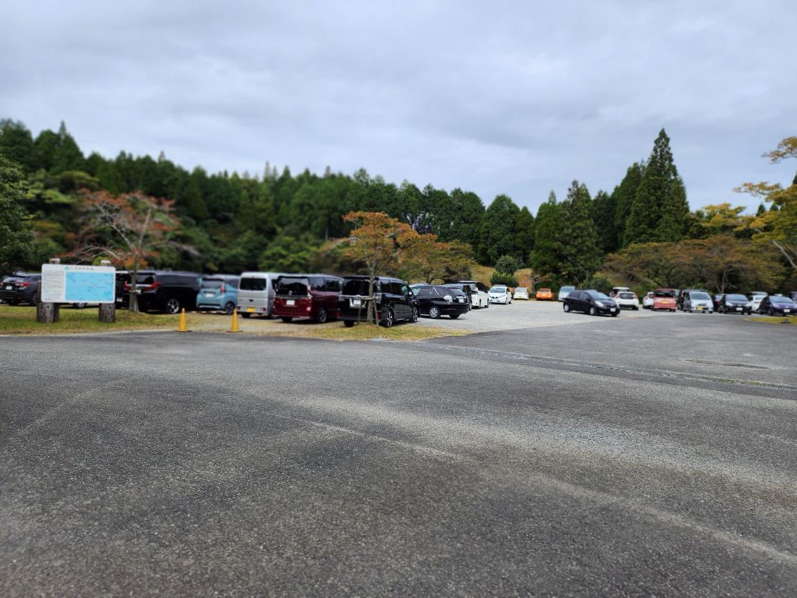 ②小石原焼伝統産業会館