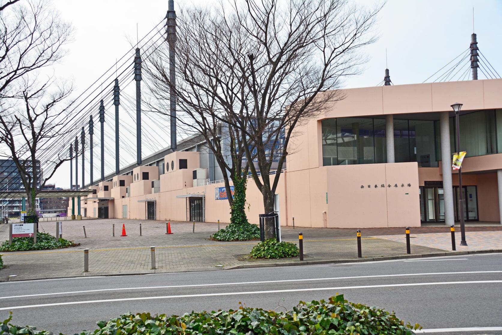 西日本総合展示場 本館