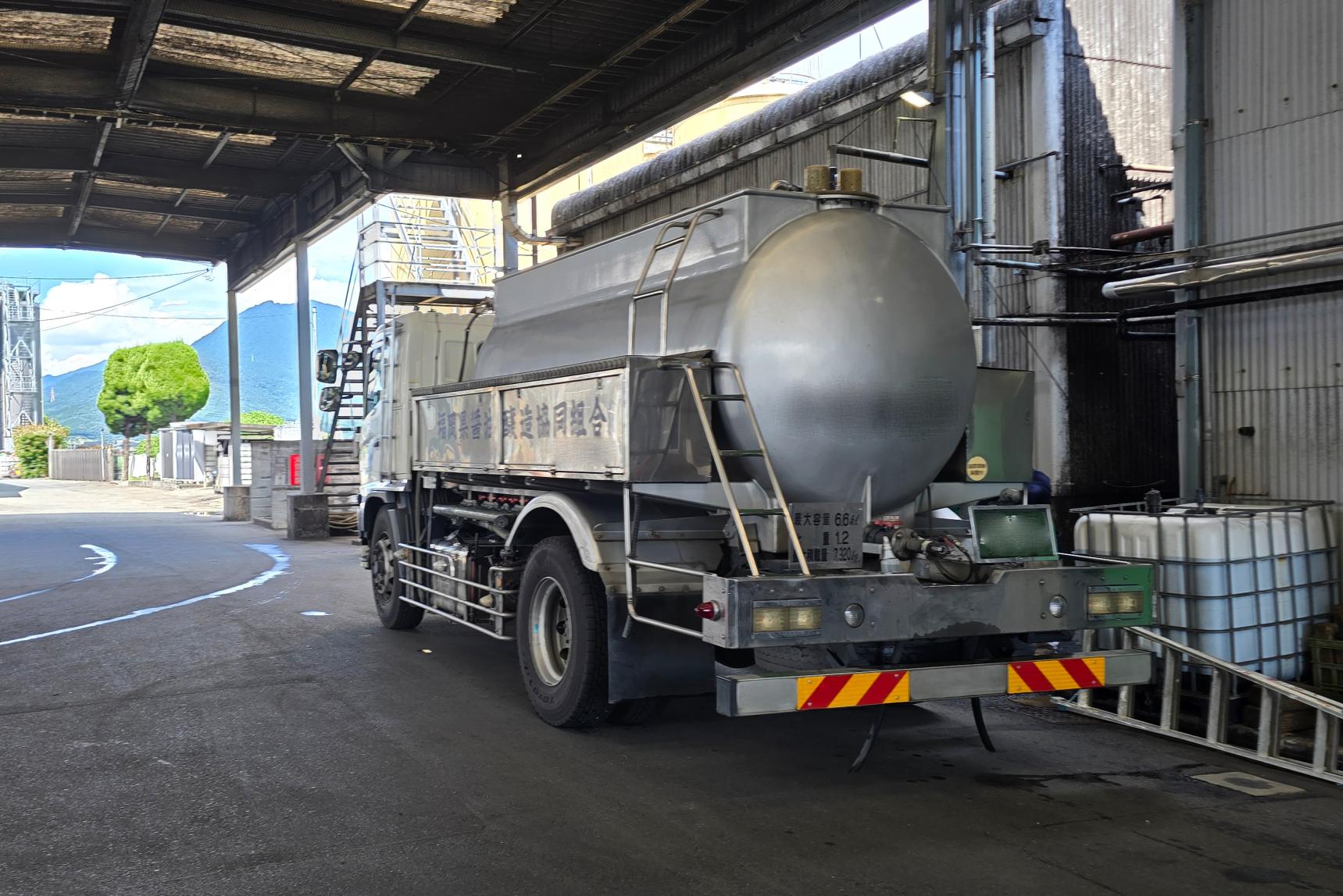 各地の醤油蔵へ出荷