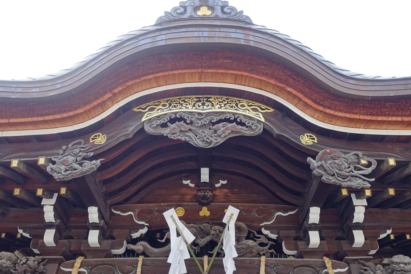 風神雷神の彫刻