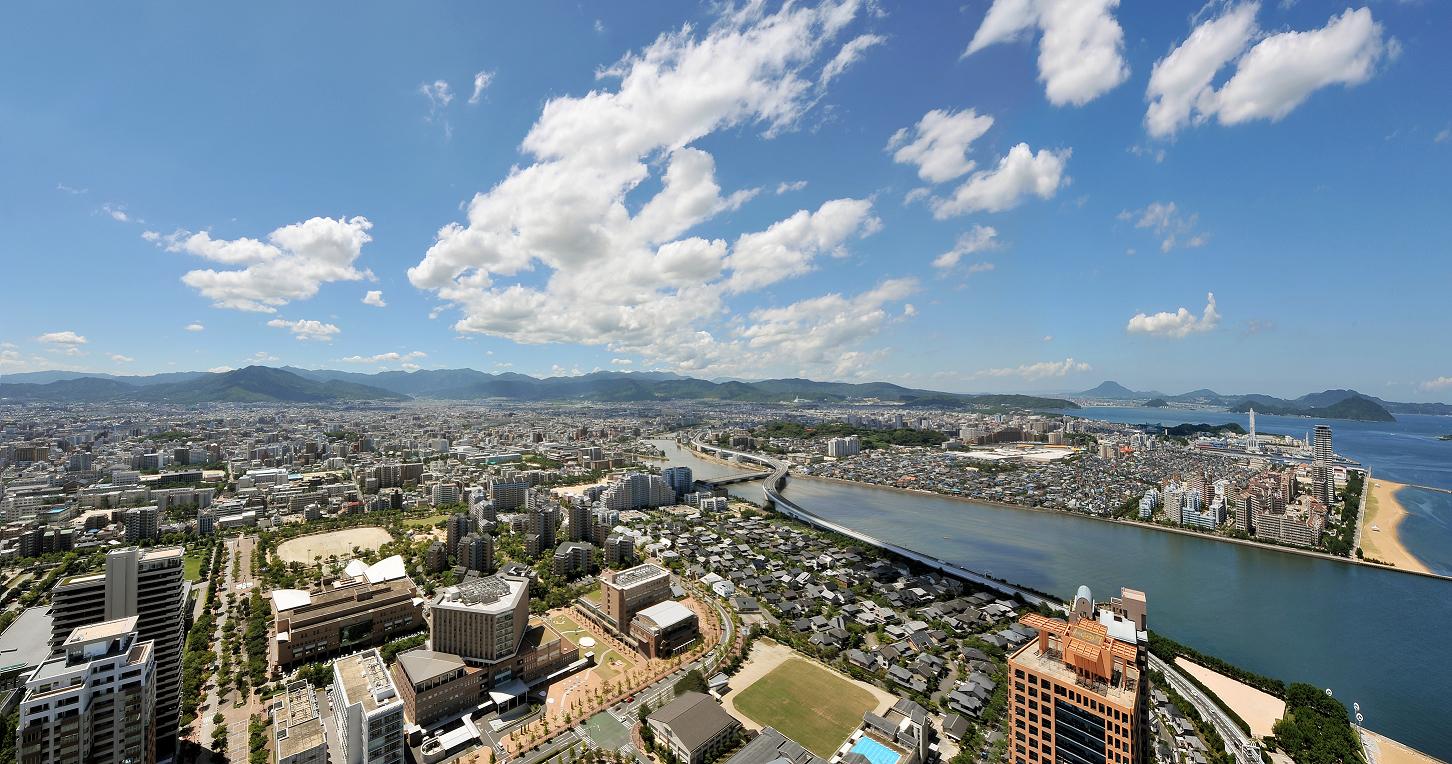 [Charme ①] Un véritable siège privilégié pour un paysage spectaculaire ! Les plateformes d'observation qui offrent une vue panoramique à 360 degrés.-0