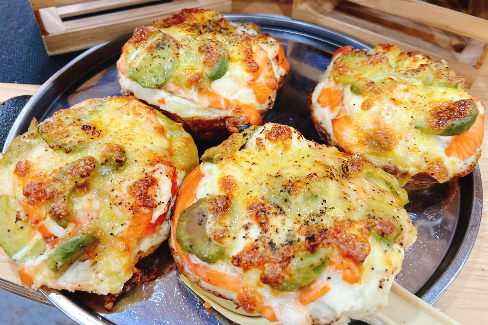 1.BAKERY-SOCO Saffron（ベーカリー倉庫サフラン）福岡飯塚店【飯塚市】｜黄金のメロンパン-4