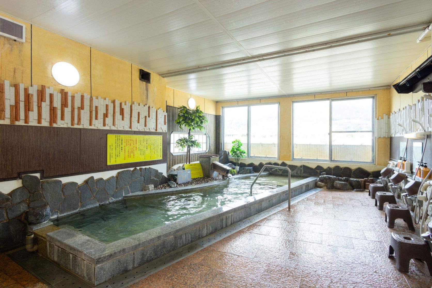 Chikugogawa Onsen — A “Beauty Bath” Relaxing by the Chikugo River-3