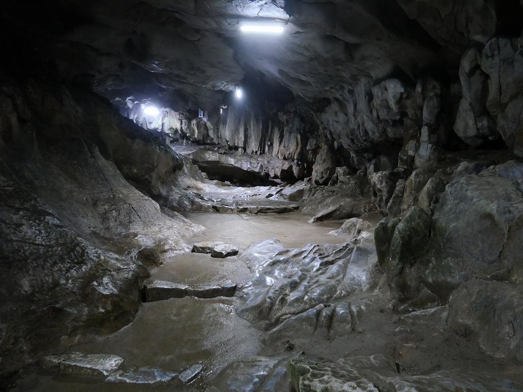 千佛鍾乳洞-1
