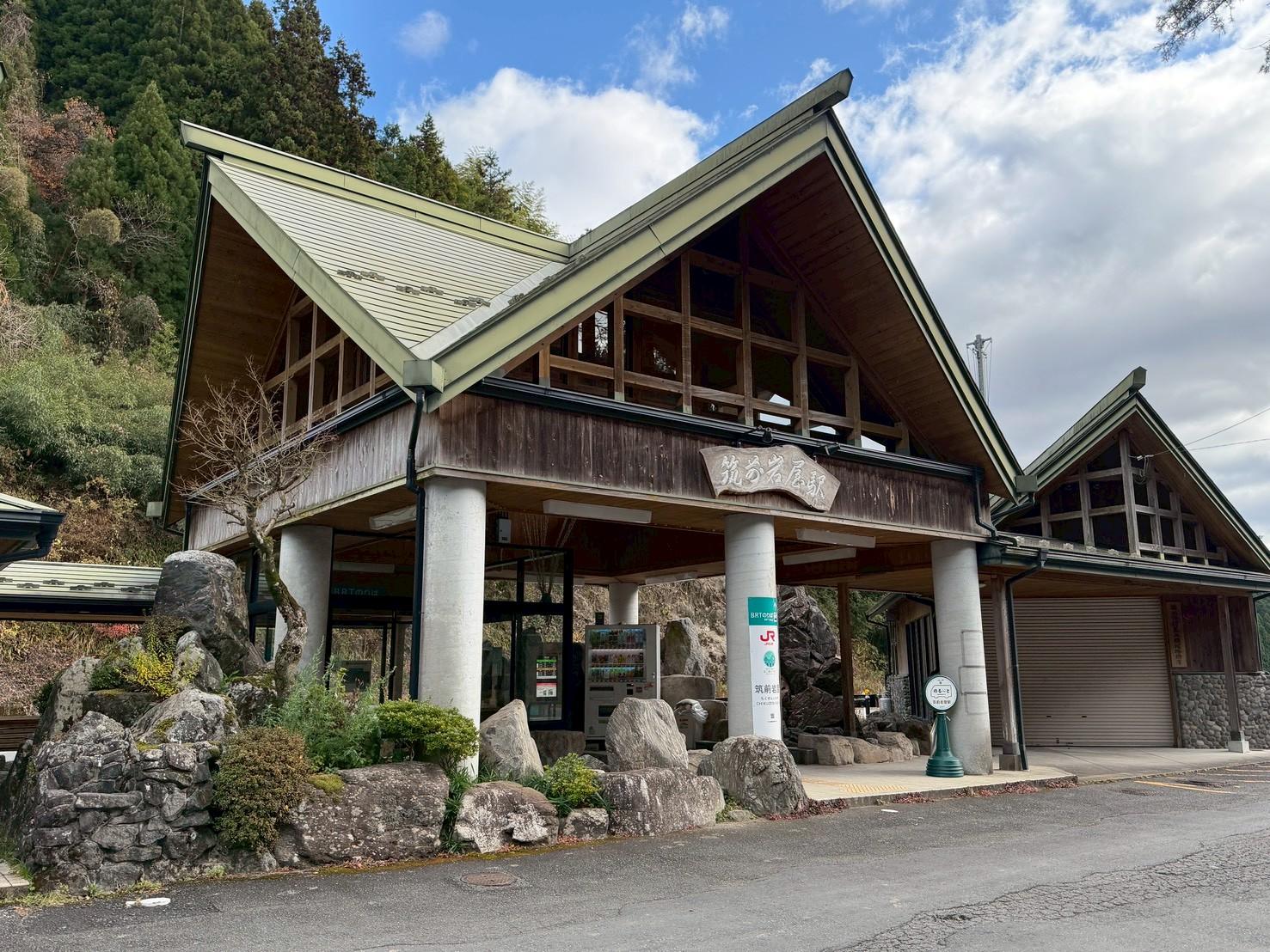 岩屋湧水｜自然と鉄道が生んだ名水-0