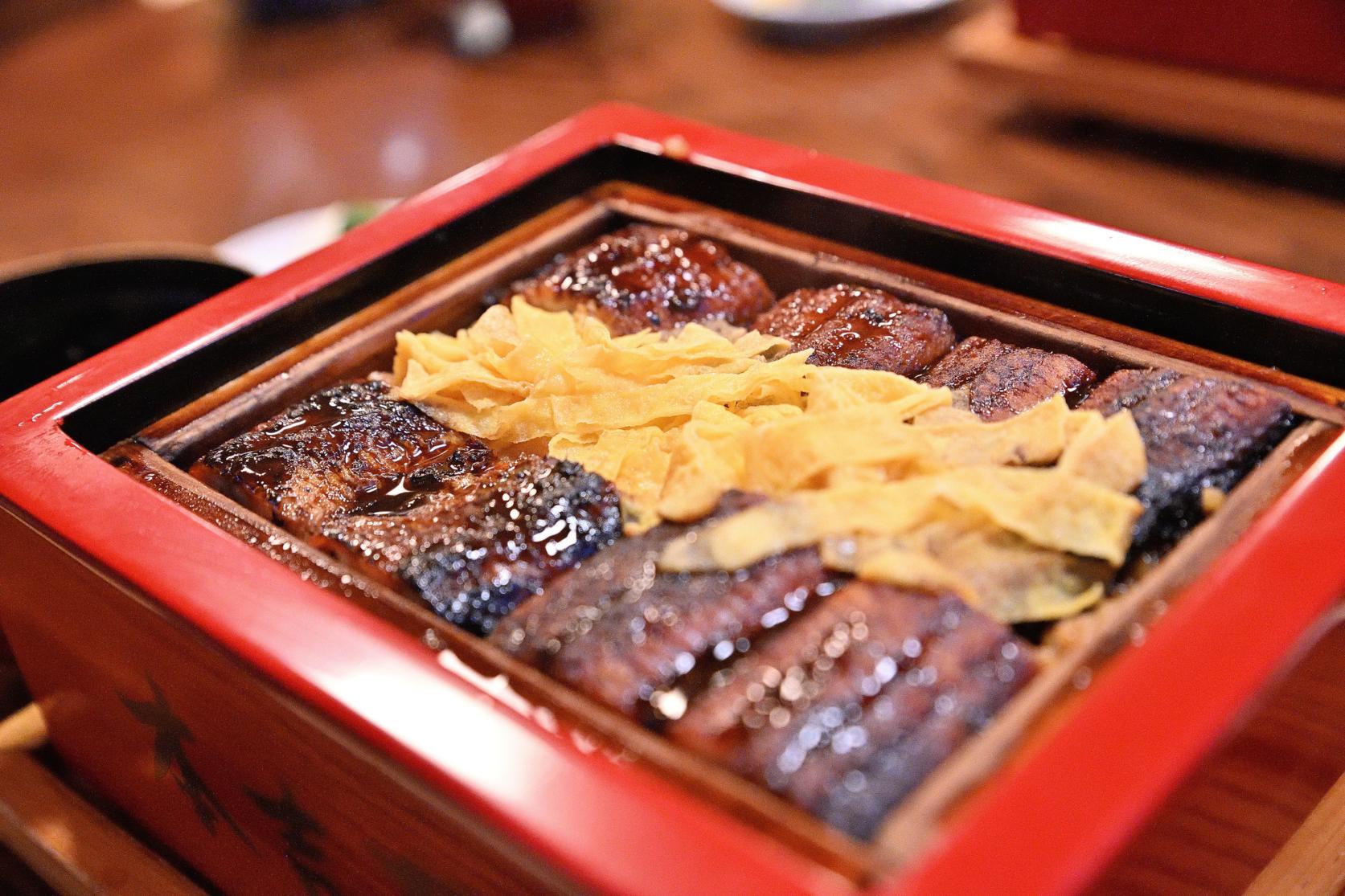 周辺観光：水の都・柳川で川下り＆絶品グルメ-1