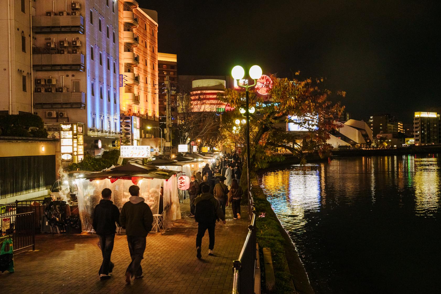 夜風と美食に酔いしれる。天神・中洲・長浜の福岡3大屋台街｜福岡エリア-0