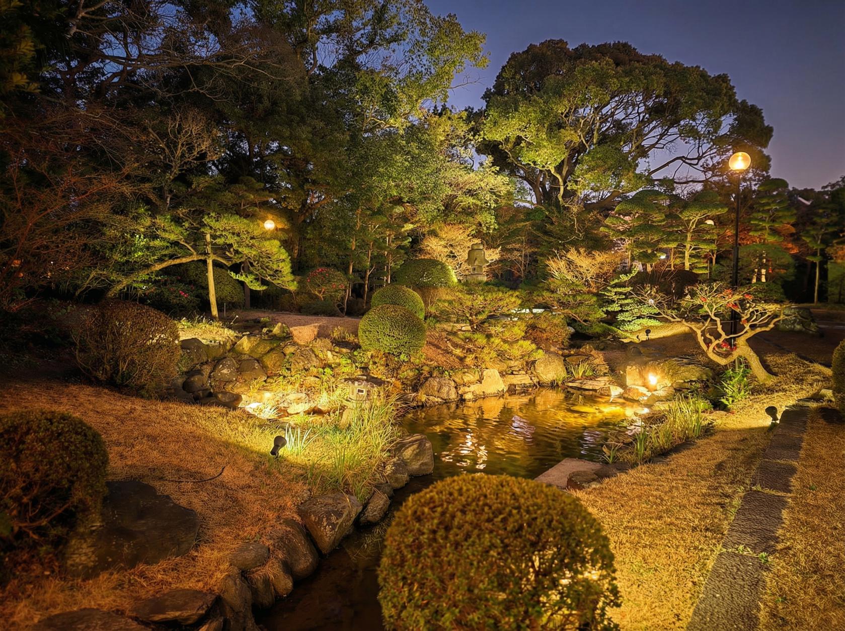 美しい庭園の景色を背景に、有明産一番摘み海苔を贅沢に味わう会席料理-6