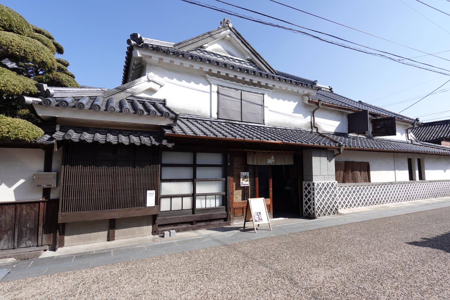 藩境の町に漂う、甘く芳醇な香り-0