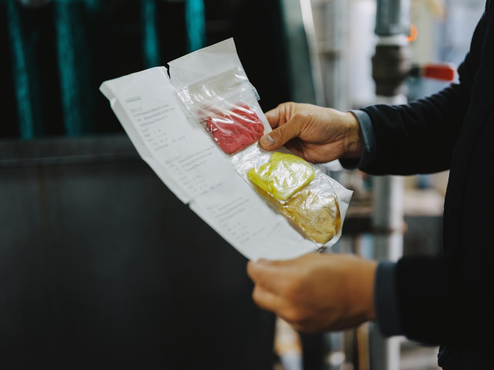 染色から始まる野村織物のものづくり-2