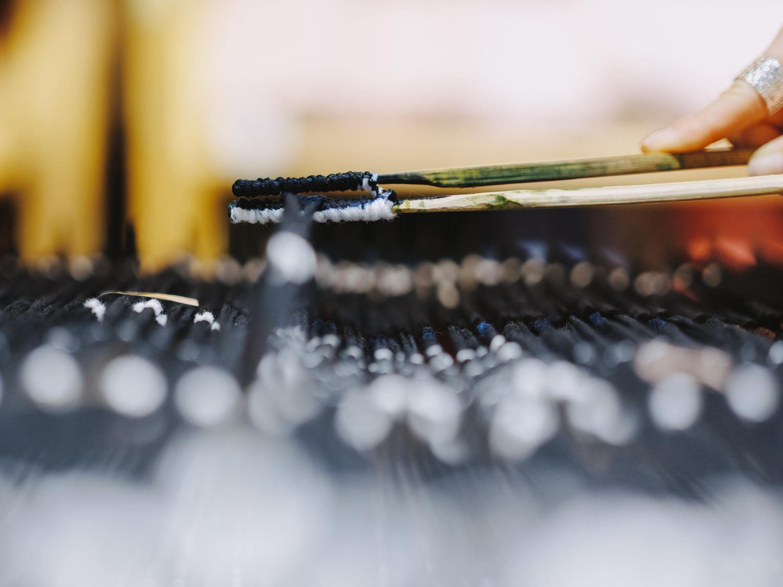 久留米だけの技法「つまみ染め」-2