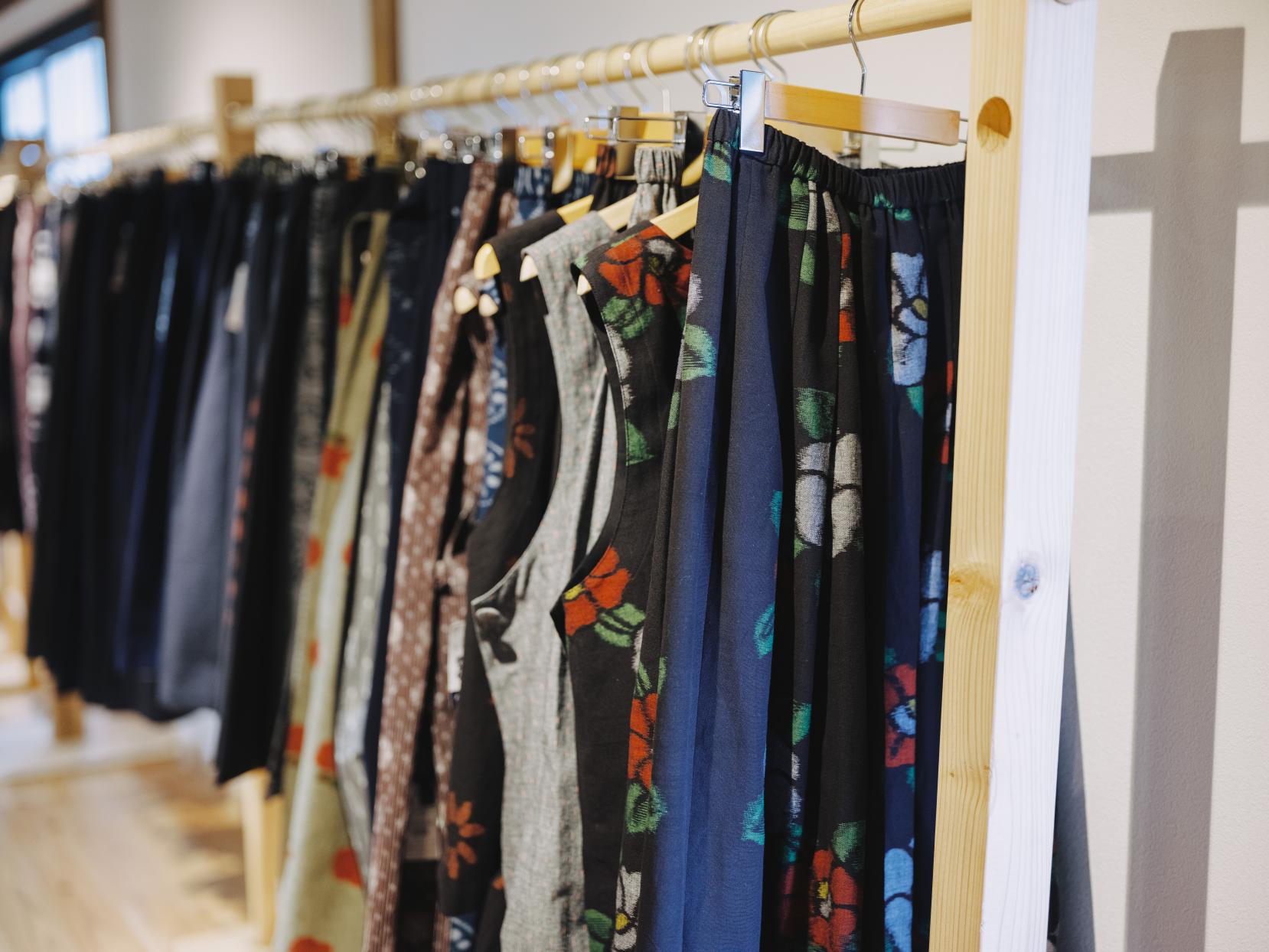 縫製までが丸亀の絣-0