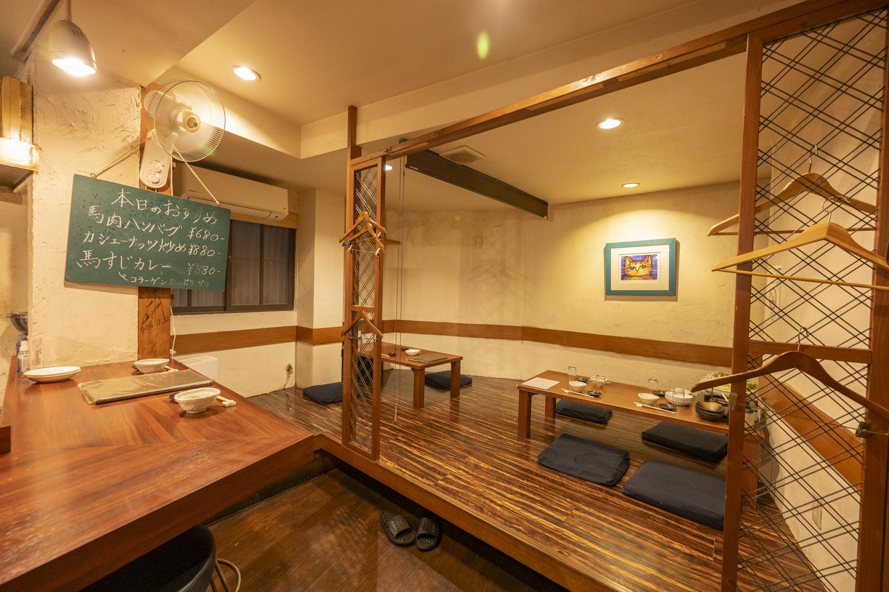 1.つる屋｜新鮮な馬肉を堪能、県外からのファンも訪れる店-0