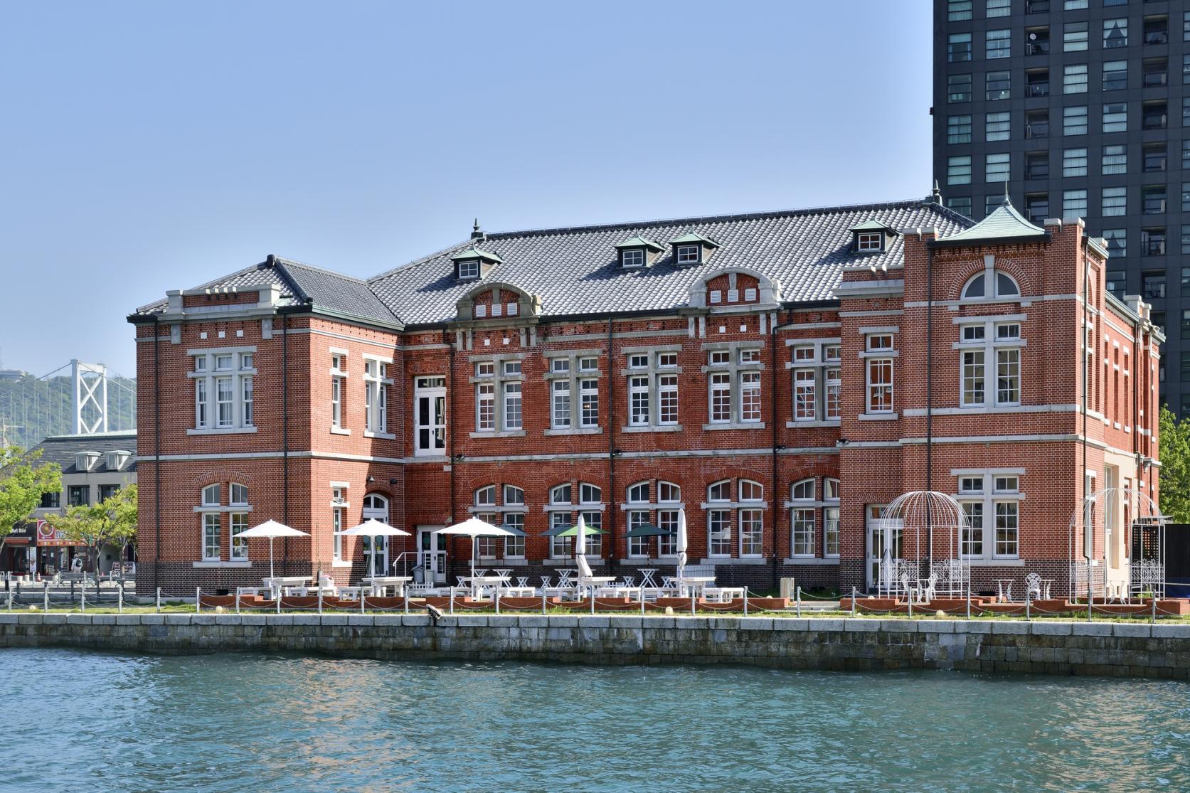 ①出発前に満喫！歴史とグルメが凝縮された門司港レトロ地区-2