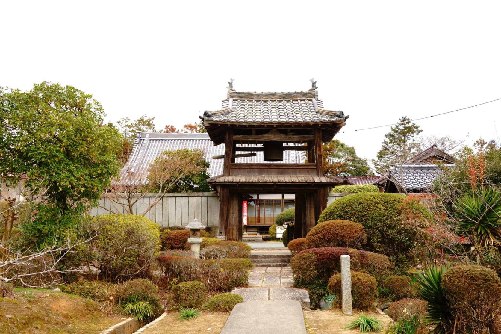 ④田園風景に凛とそびえる豊前国分寺 三重塔へ-2