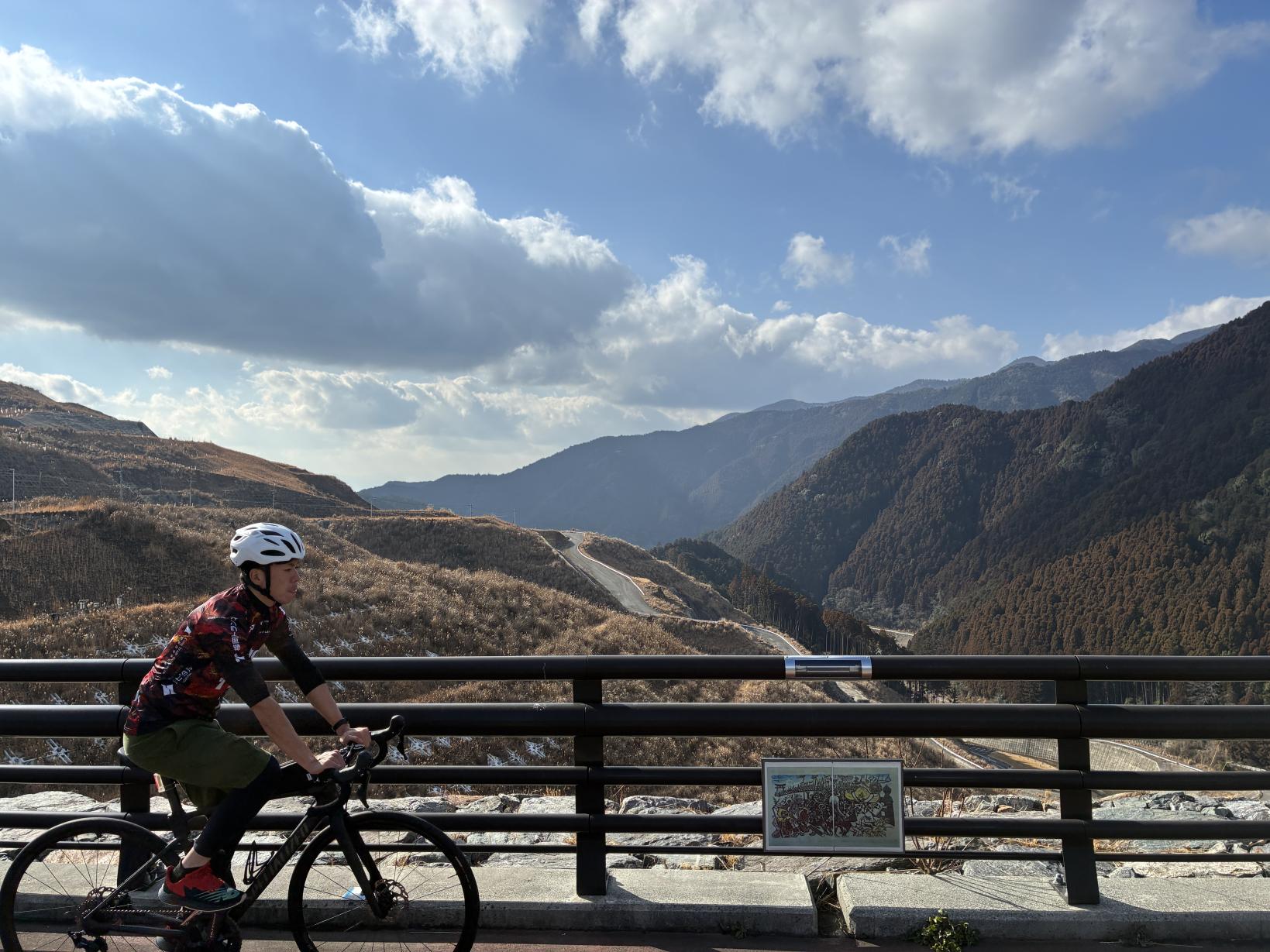 ⑤三ダム巡りの拠点としても親しまれる小石原川ダム-1