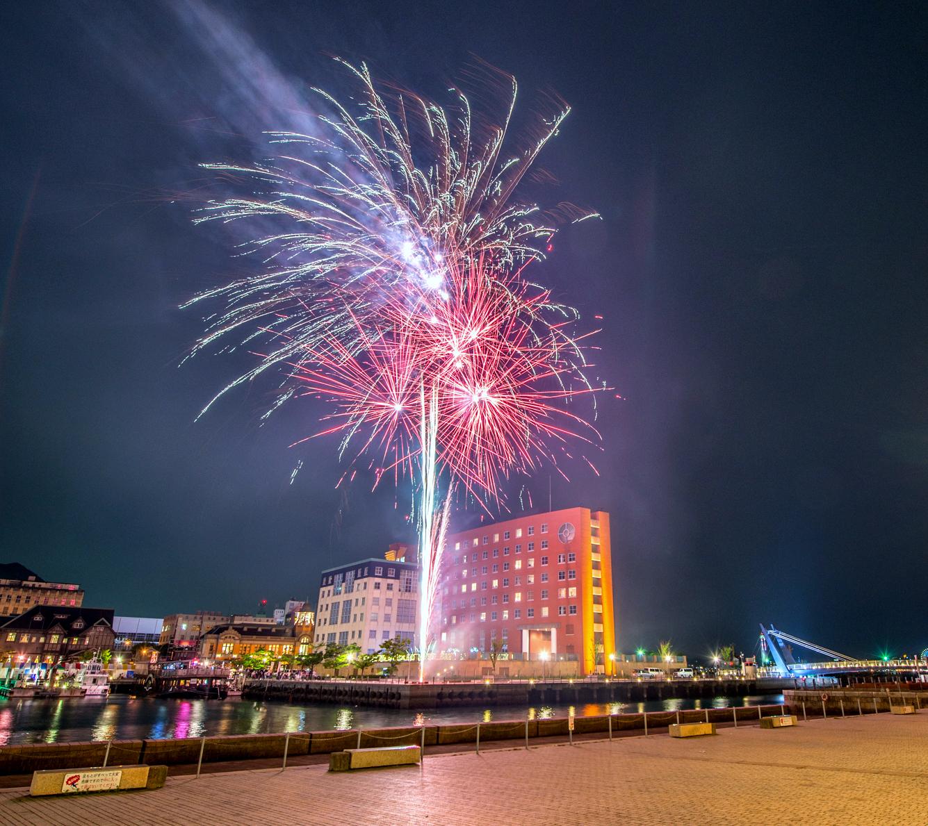 3 sélections de feux d'artifice pour le début de l'été !-0