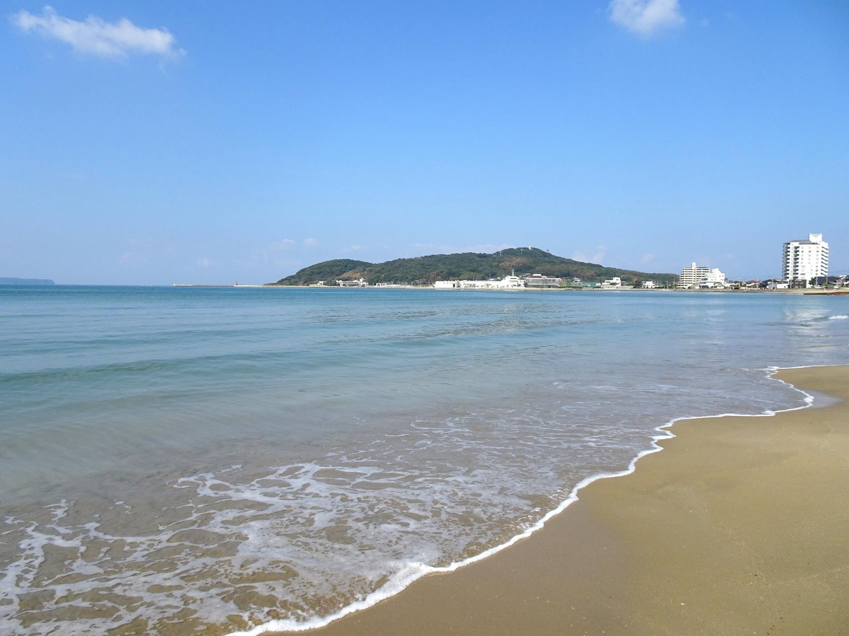 【4位】車がなくても行ける 海へ続く階段 ～津屋崎海岸～（福津市）／4月6日-1