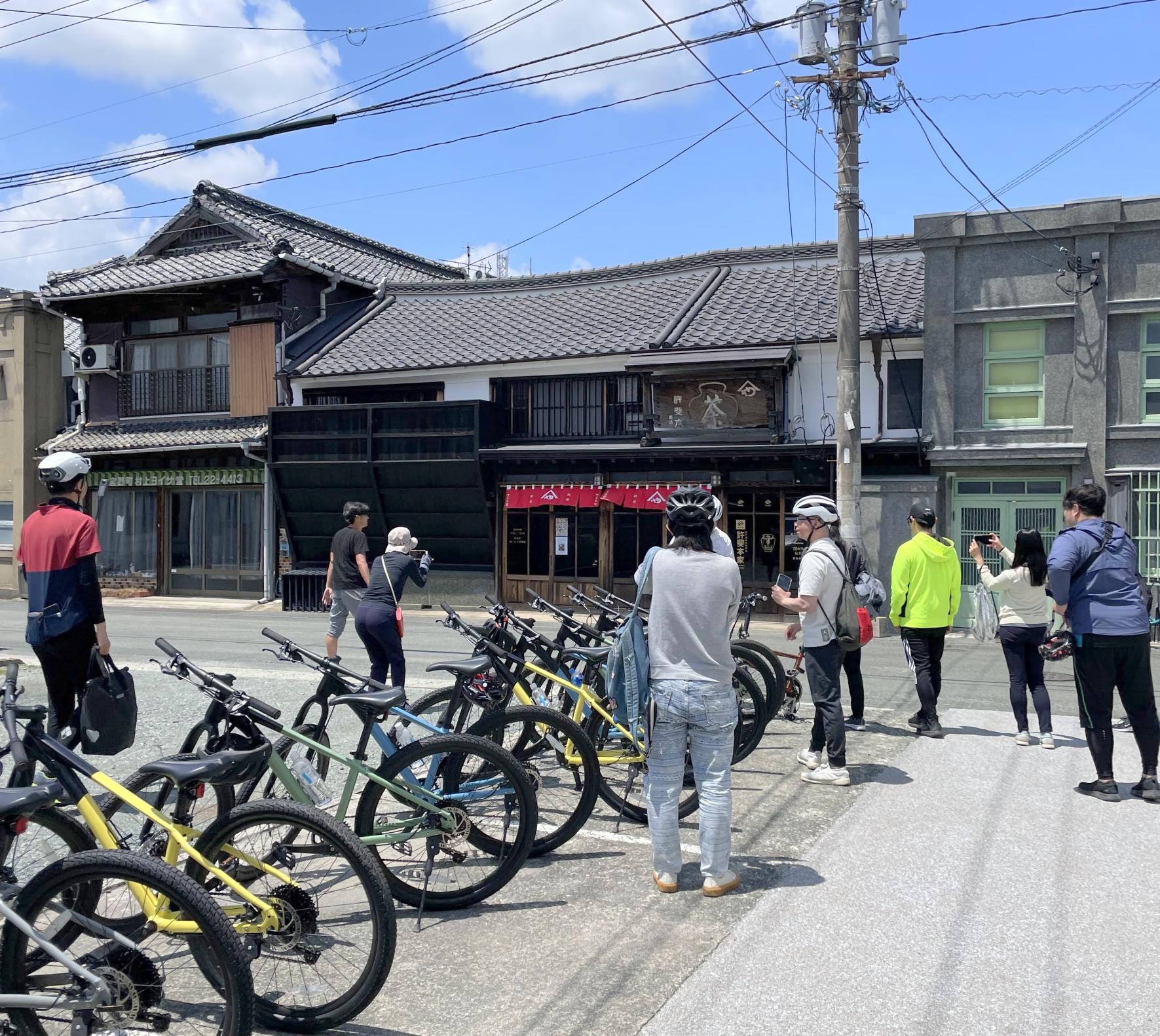 江戸時代から続く「矢部屋許斐本家」-0