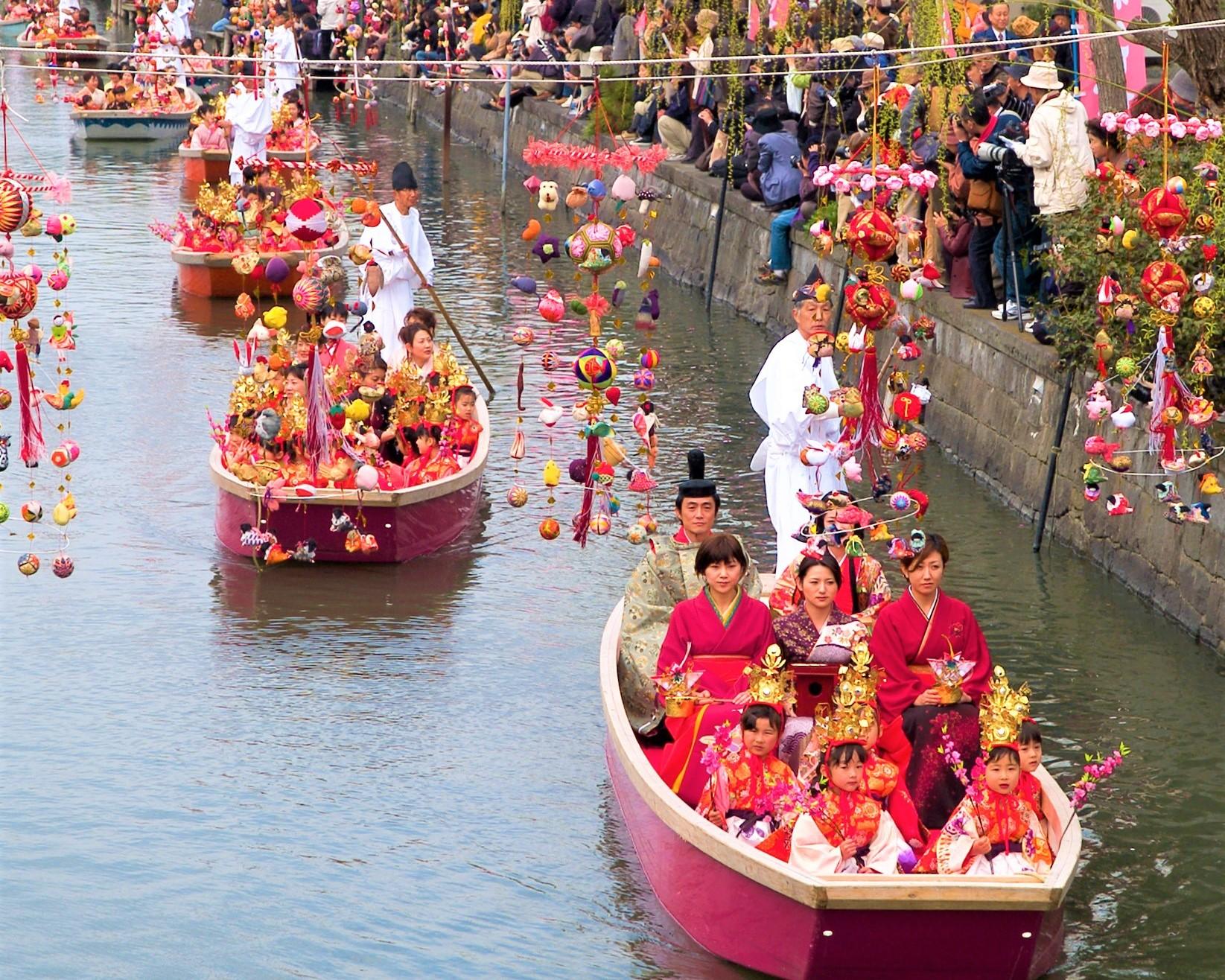 女の子の成長を祈る！柳川雛祭り さげもんめぐり-0