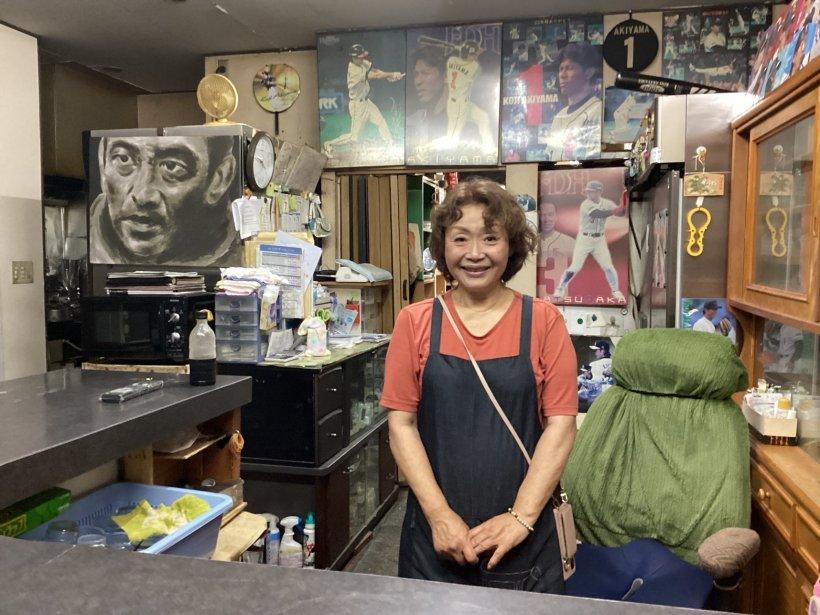 A Kaku-Uchi Izakaya bar operated by the venerable Saito Saketen liquor store-1