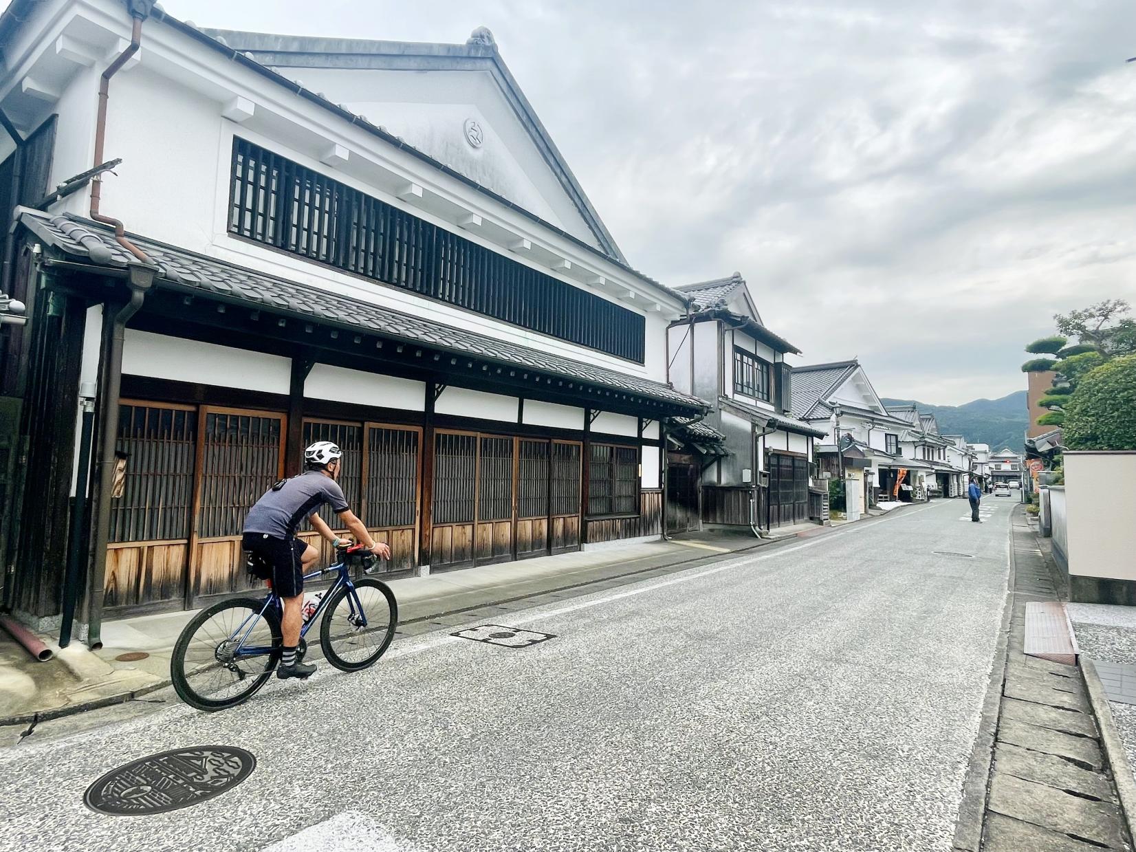 宿場町の風情を満喫！「筑後吉井白壁の町並み」-1