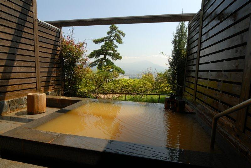 Enjoy a buffet of natural food and the amazing views of Dazaifu from outdoor baths at Chikushino Tenpai-no-Yu-1