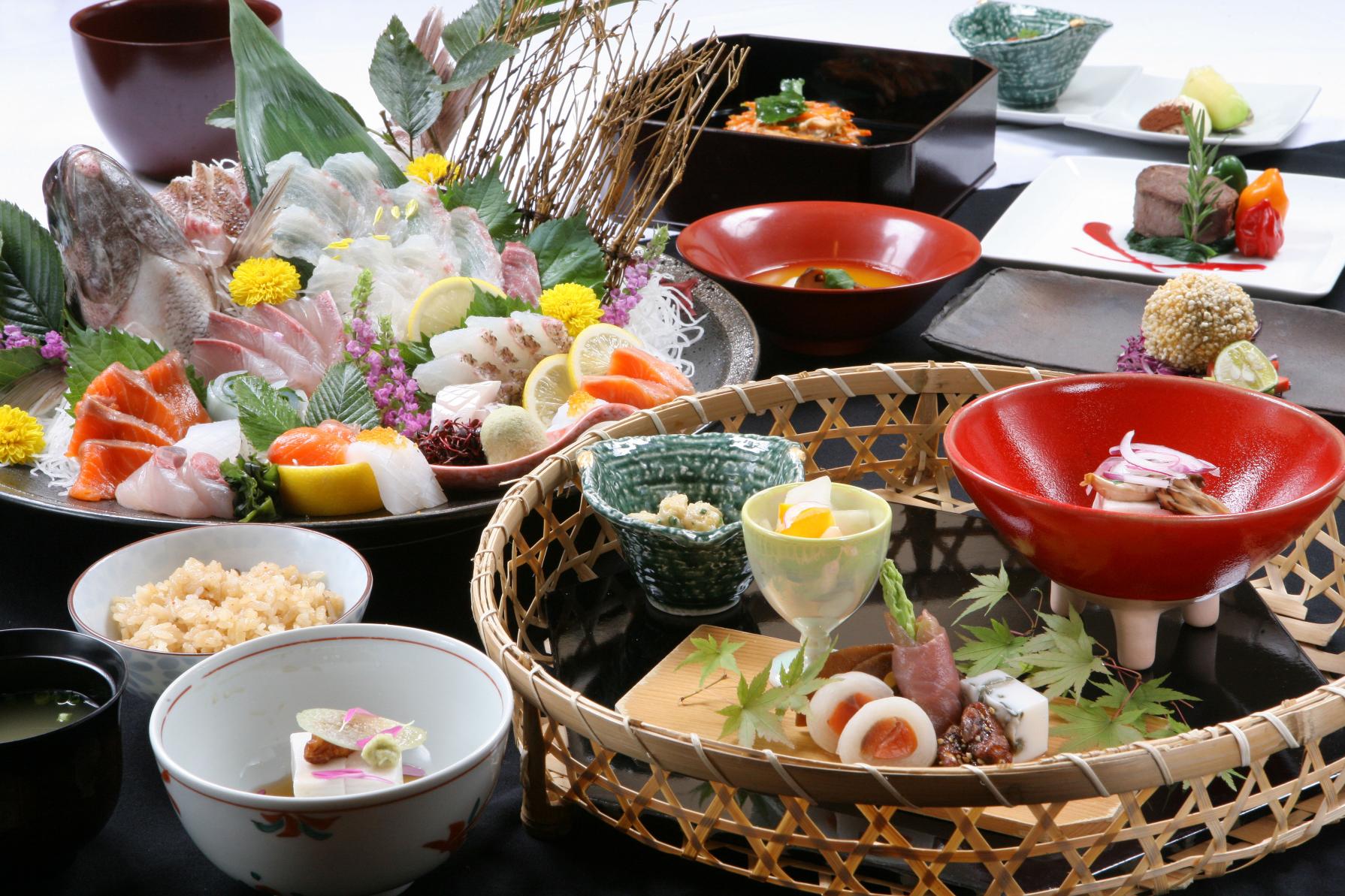 Enjoy a buffet of natural food and the amazing views of Dazaifu from outdoor baths at Chikushino Tenpai-no-Yu-6