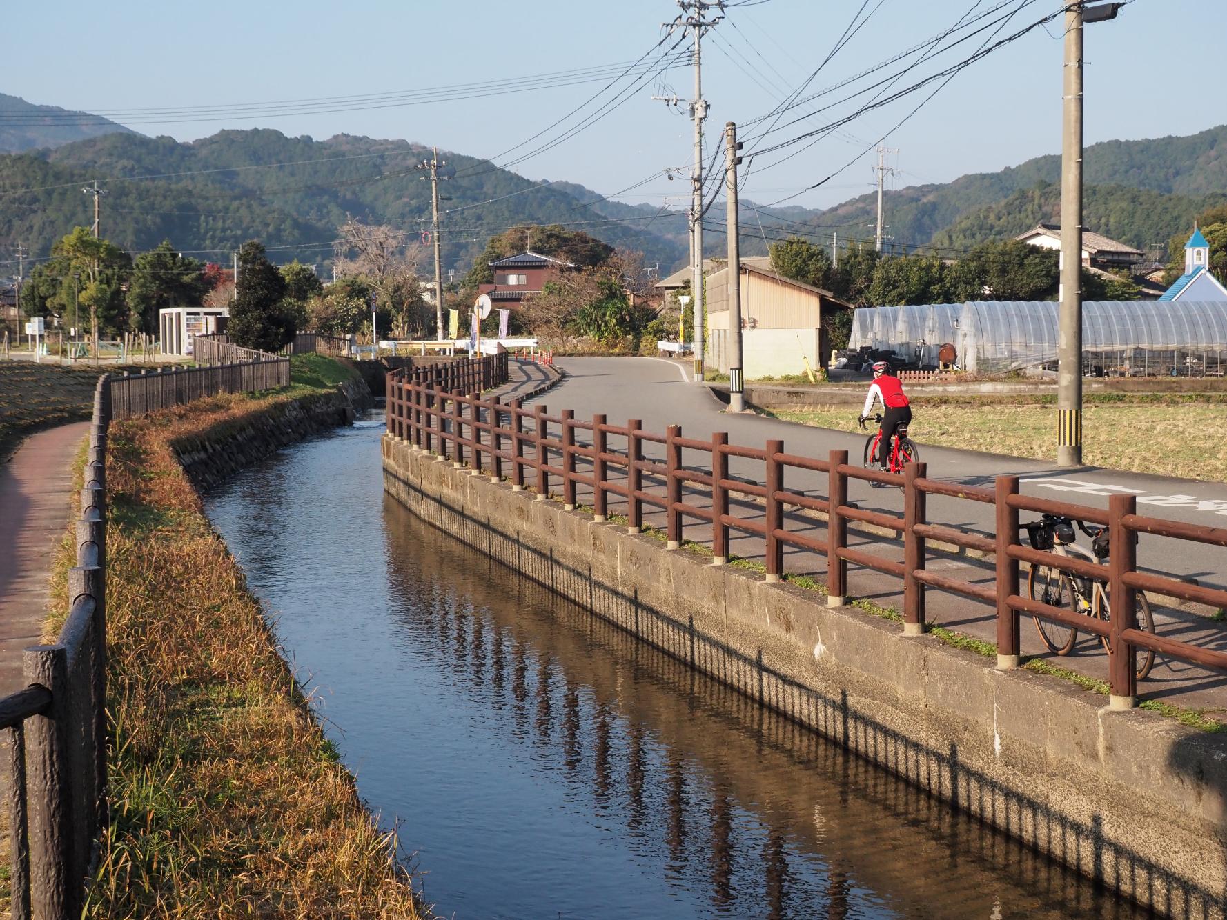 古代の水路「裂田溝」-0