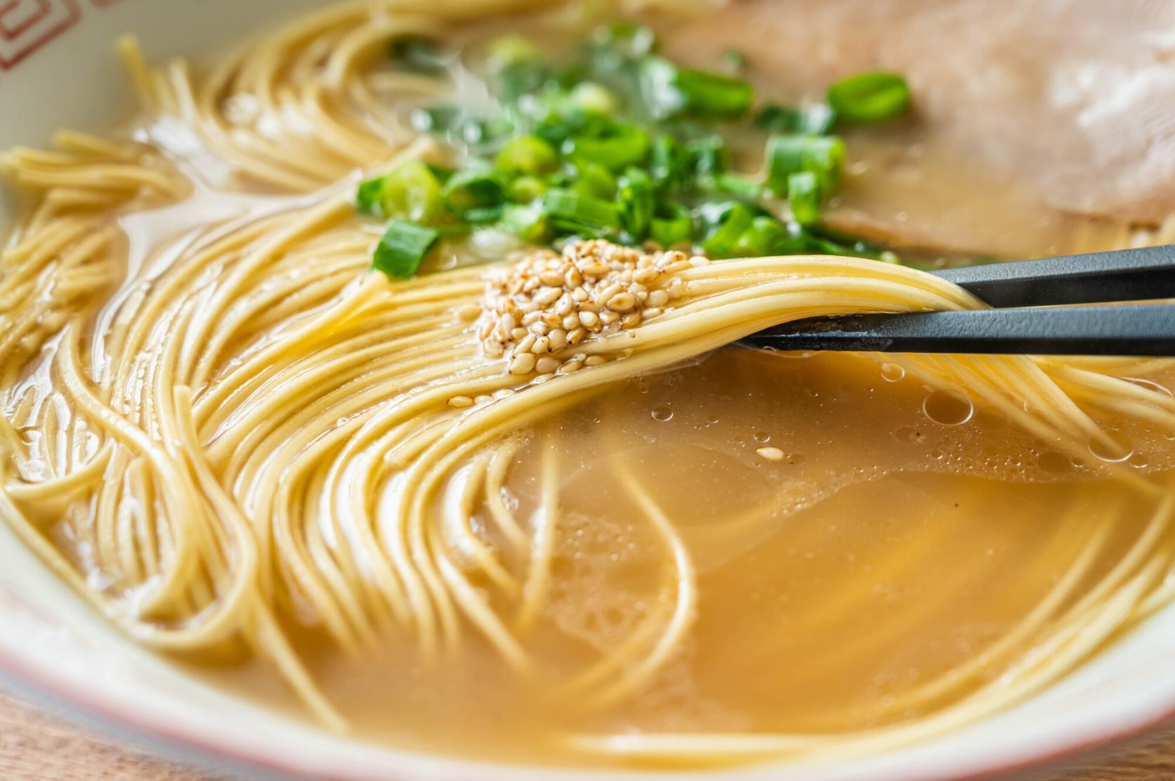 福岡グルメの代表格！「とんこつラーメン」-1