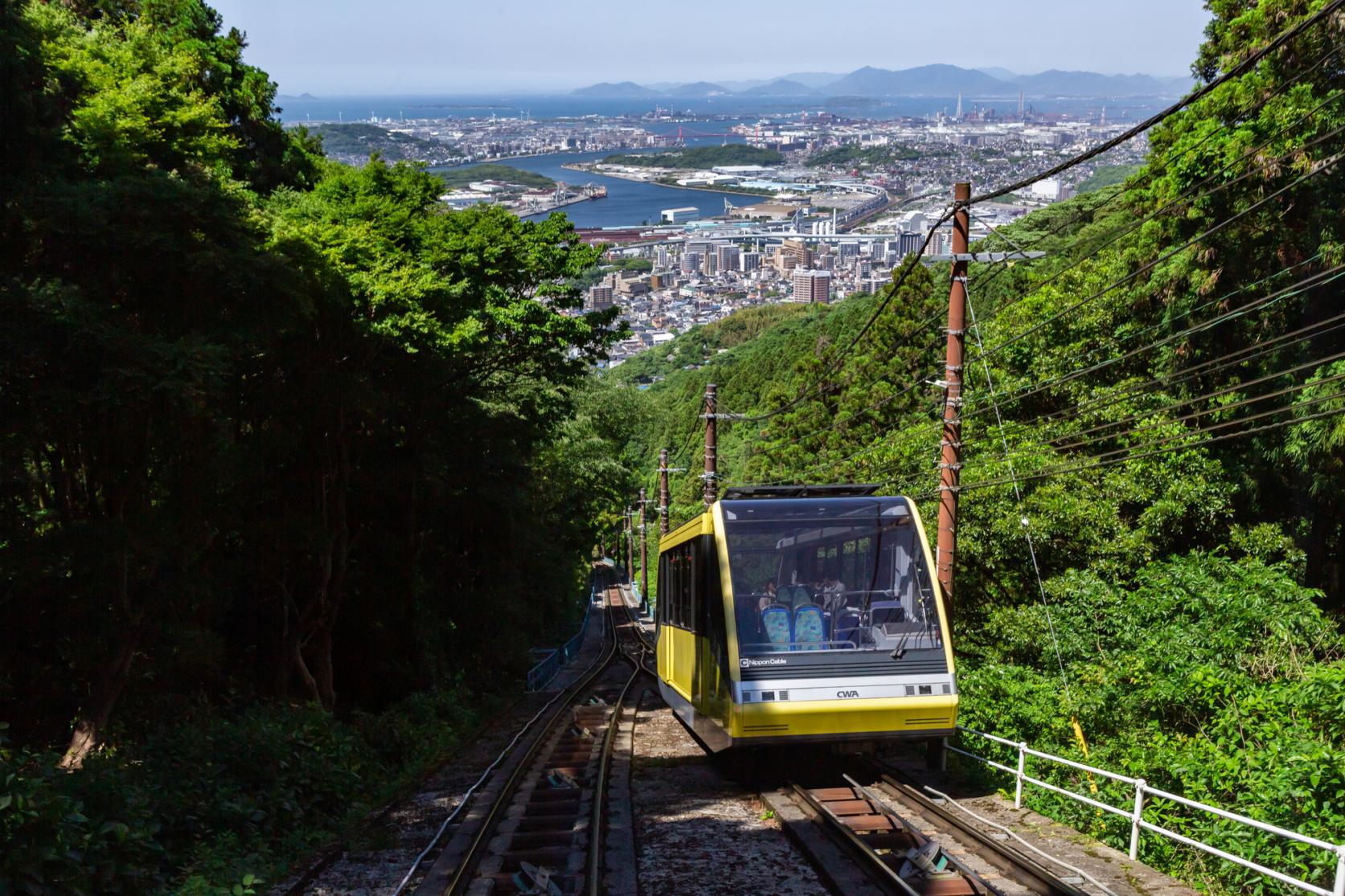 皿倉山のケーブルカーとスロープカーからも絶景が！-0