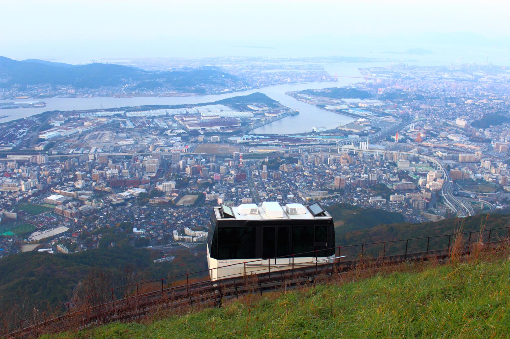 皿倉山のケーブルカーとスロープカーからも絶景が！-3