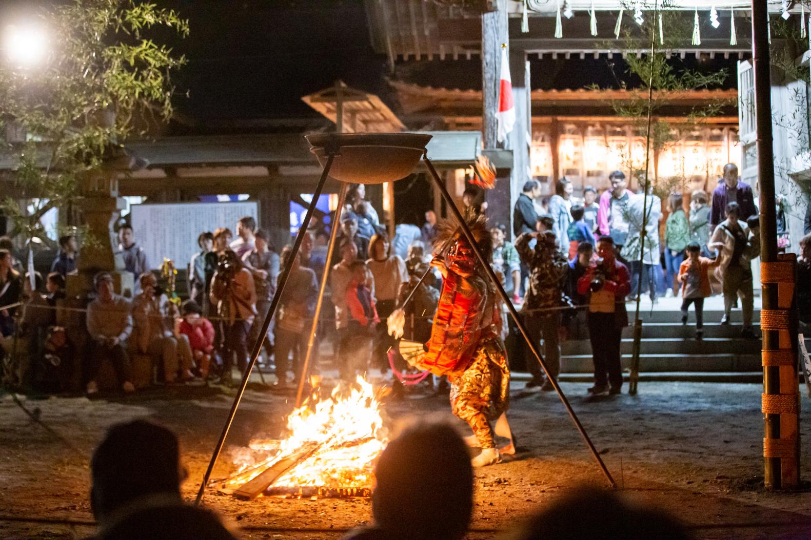 神々の舞が暮らしに息づく「神楽の里」、京築神楽がスゴイ！ | 旅の