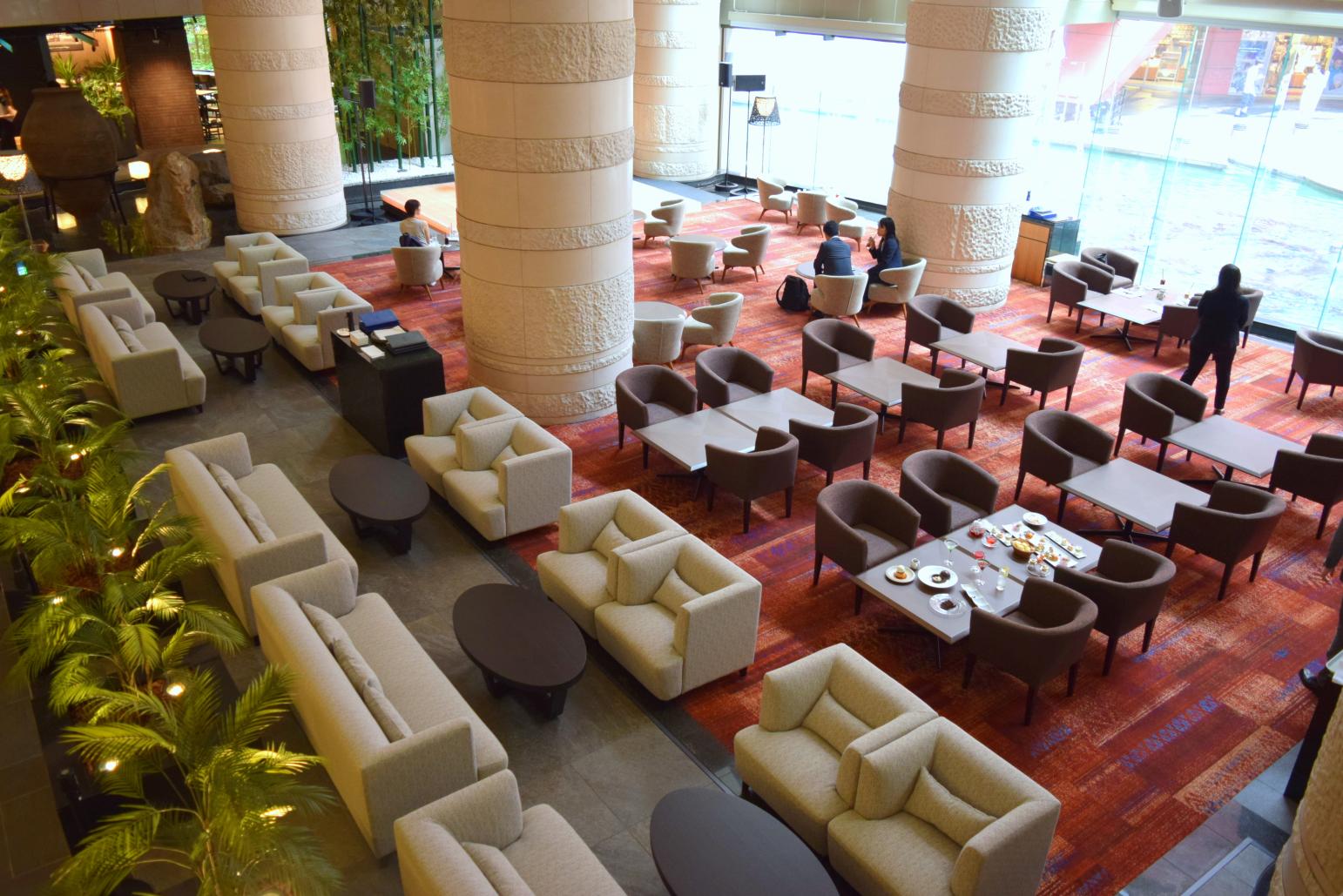 バーラウンジ「バー フィズ」もリニューアルオープン！-1