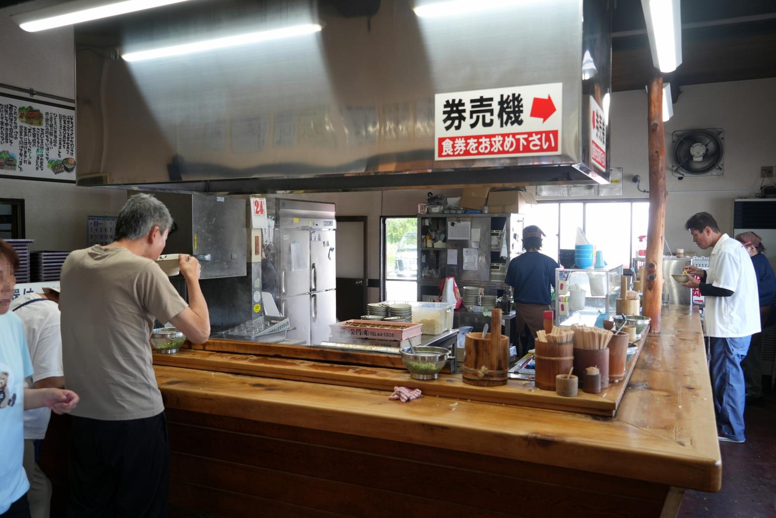 12.ドライブインかわら 立喰いうどん【香春町】-5