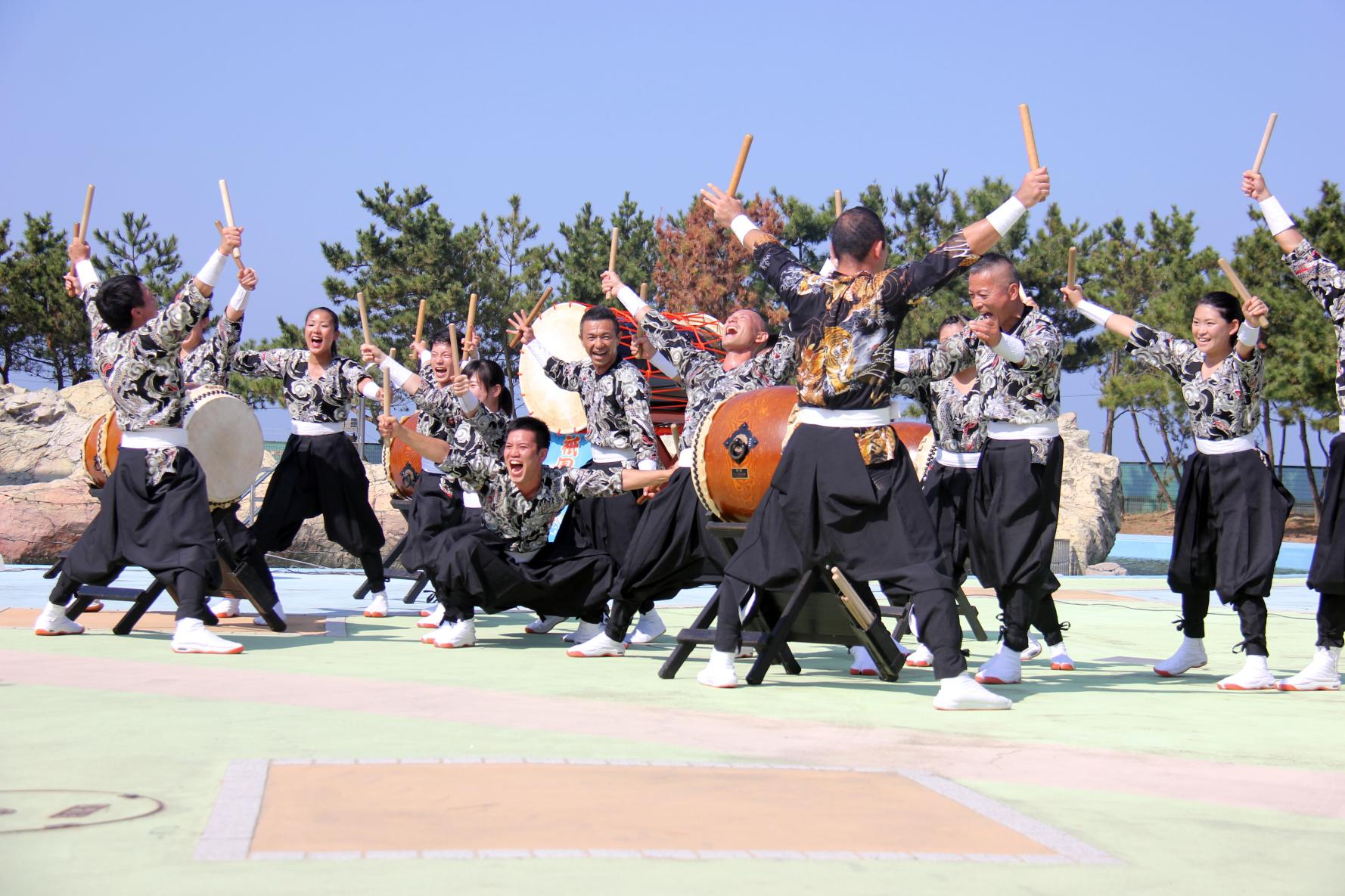 自衛隊太鼓演奏-0