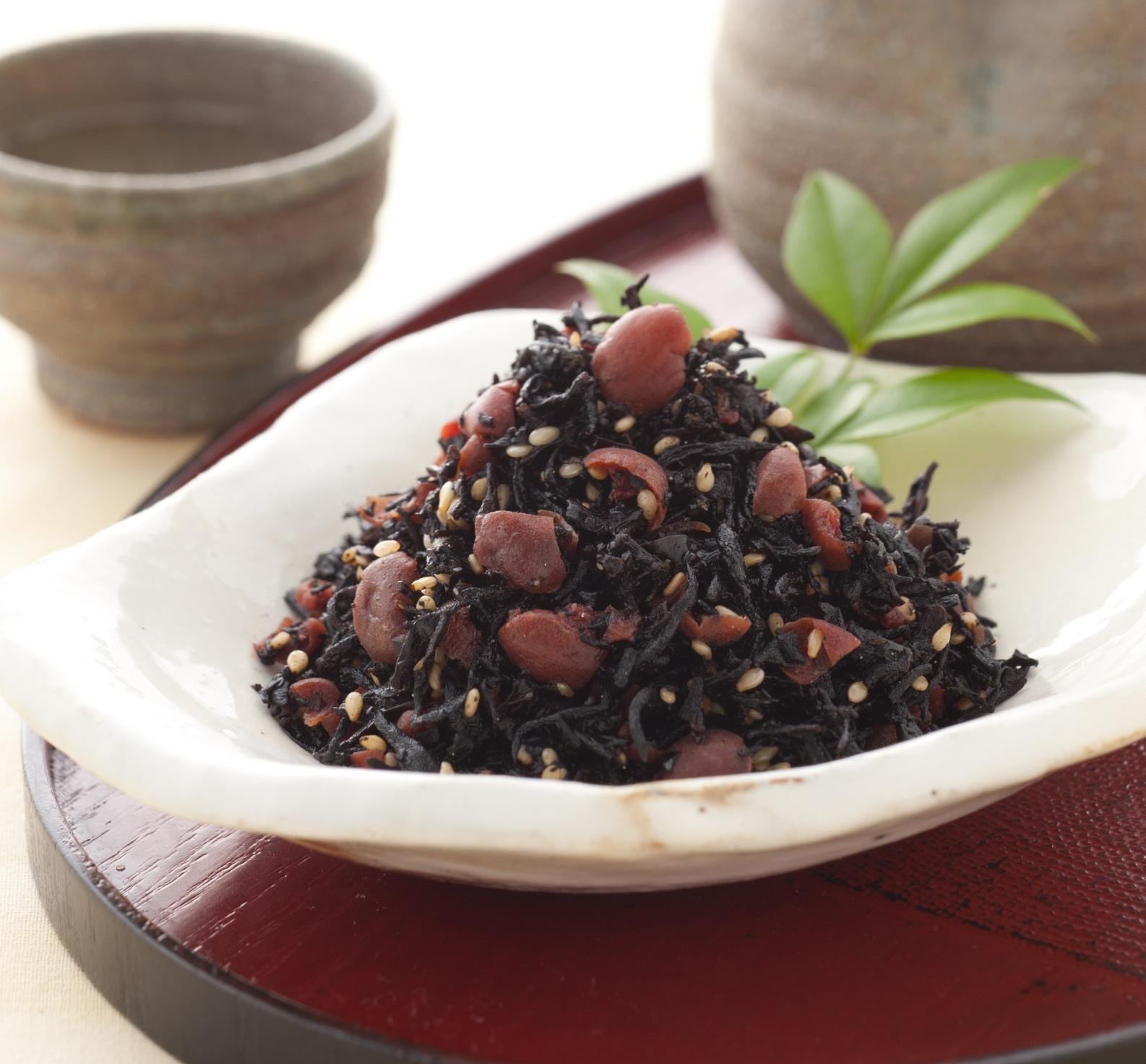 14.梅の実ひじき（えとや）-0