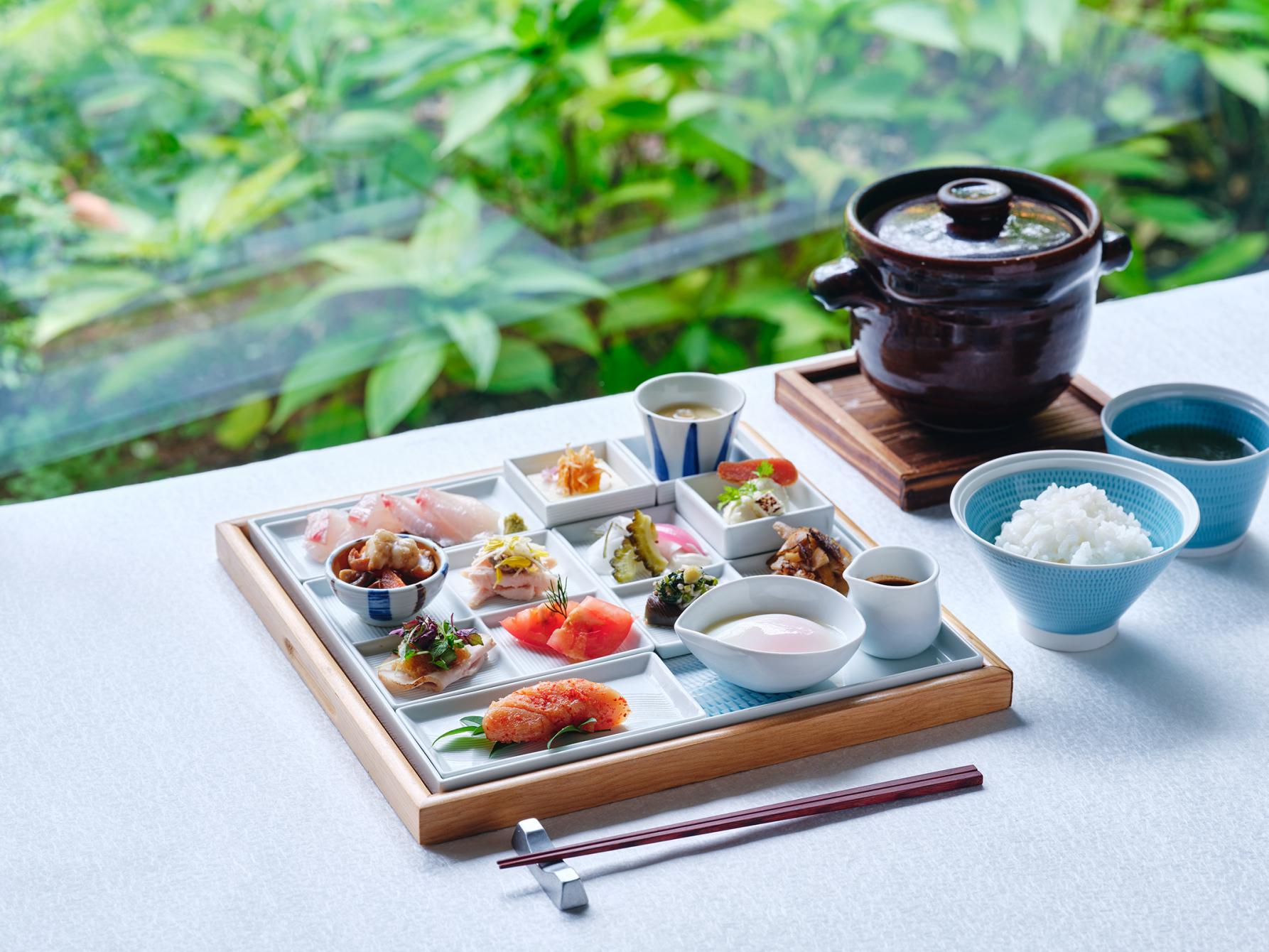 ③やまや総本店「白金小径（しろがねこみち）」-0