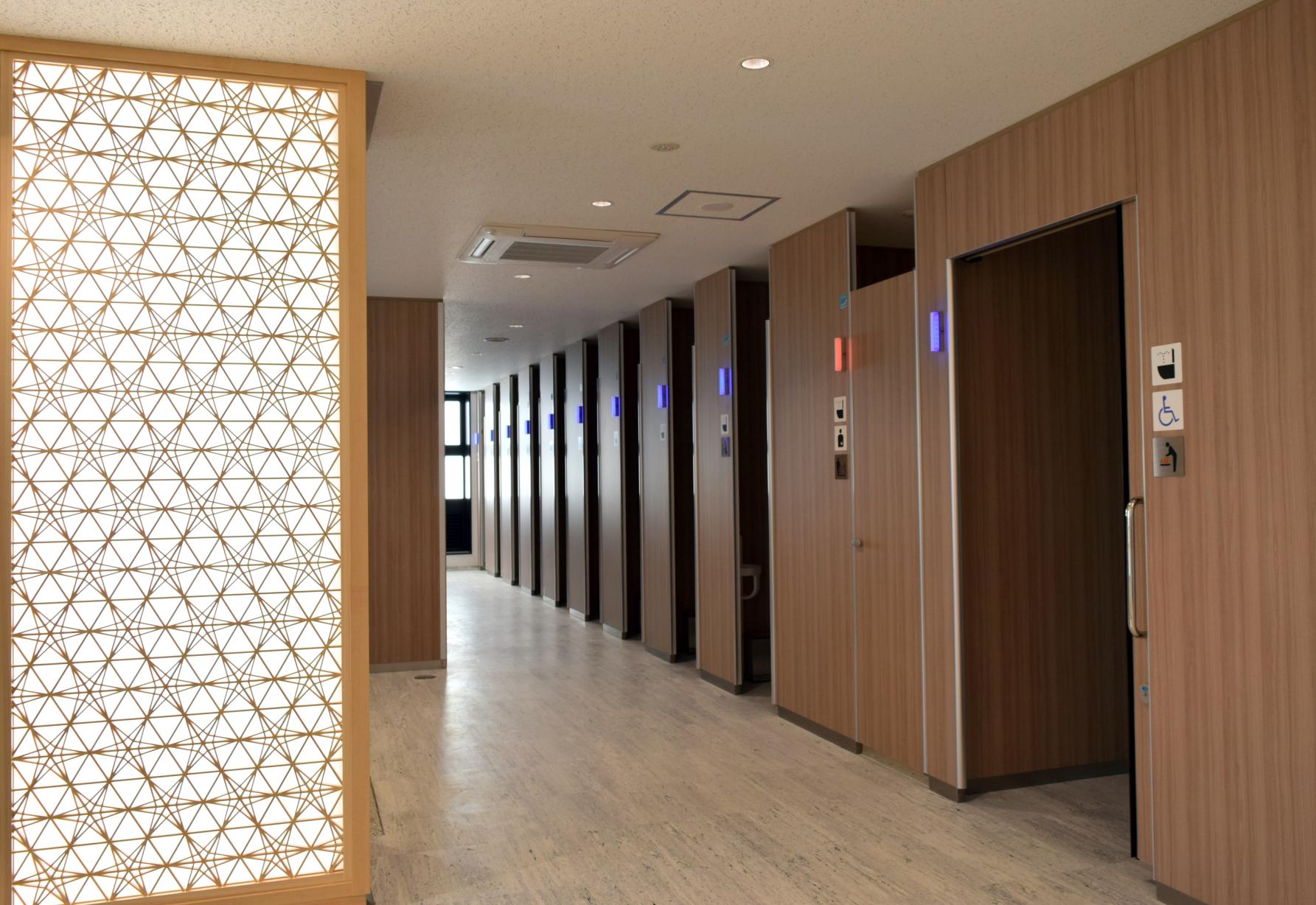 明るく清潔、みんなに優しい快適なトイレ-3