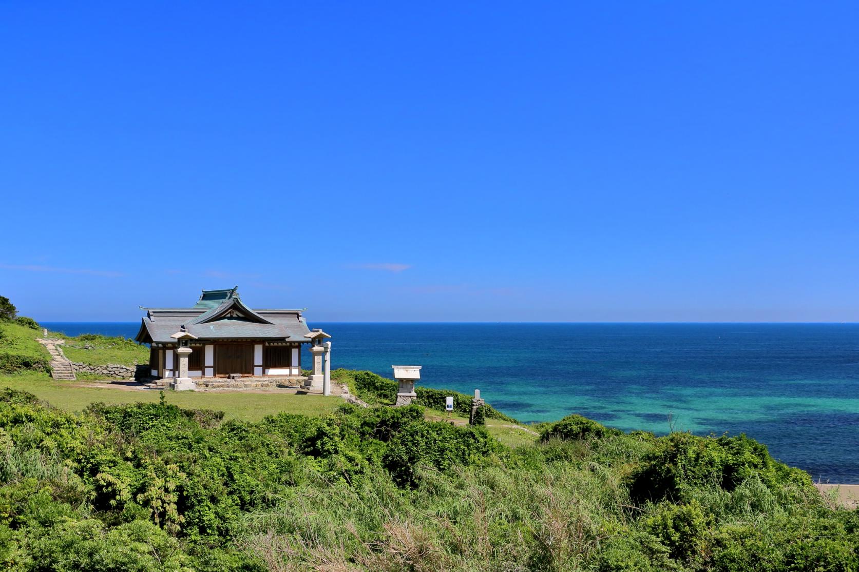 上陸できない世界遺産「沖ノ島」に最も近づける「大島」で心整う旅