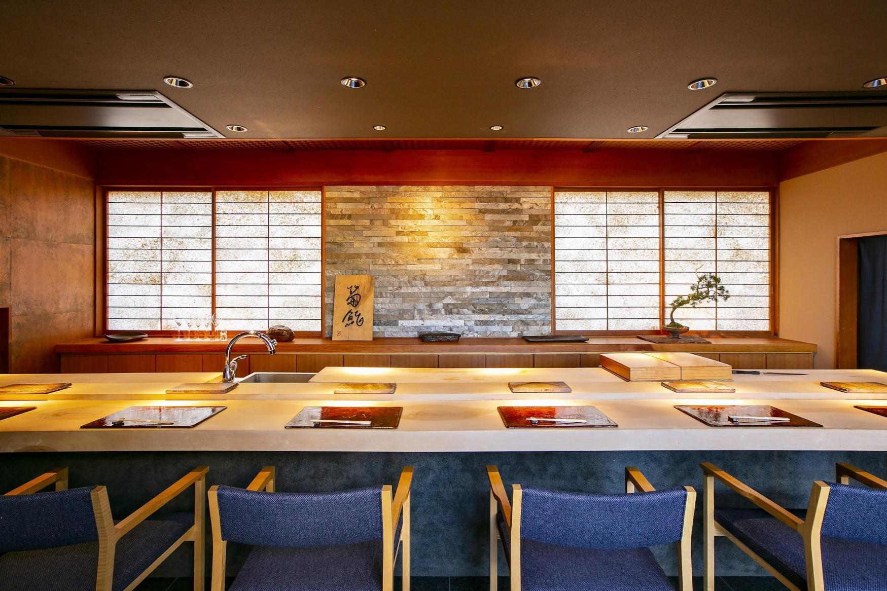 The World's Best Sushi and Unique Food Experiences Await You in Fukuoka-1