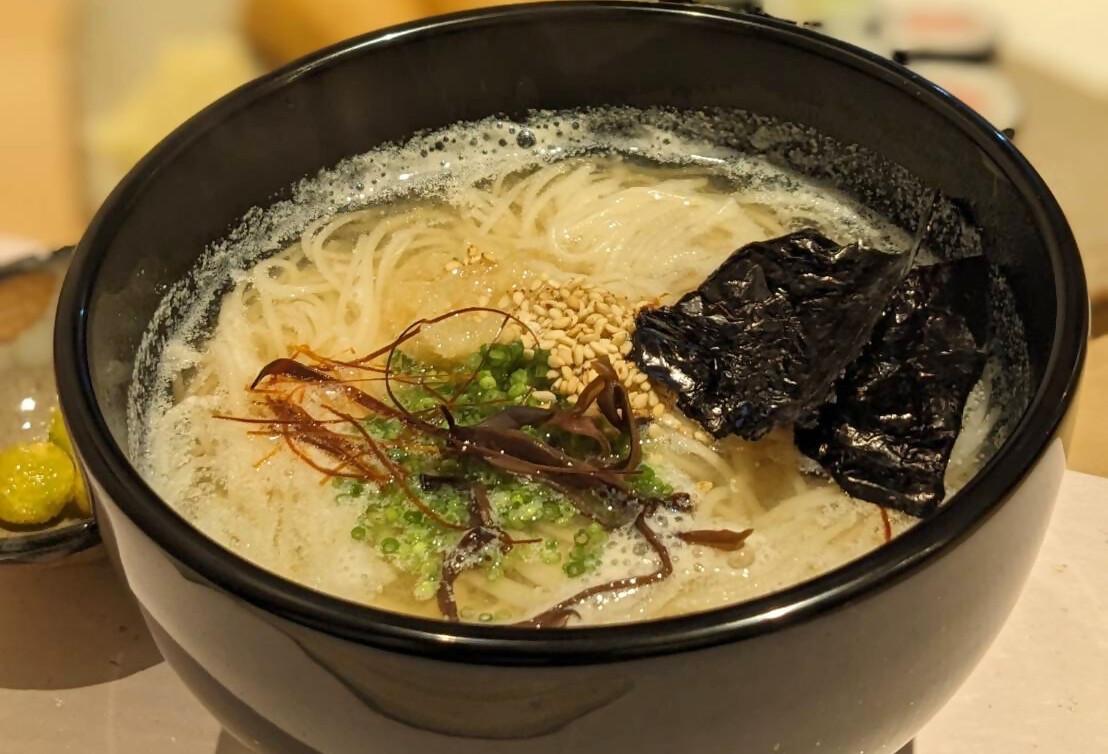 お鮨屋さんが作ったヴィーガンOK 豚骨風ラーメン-1