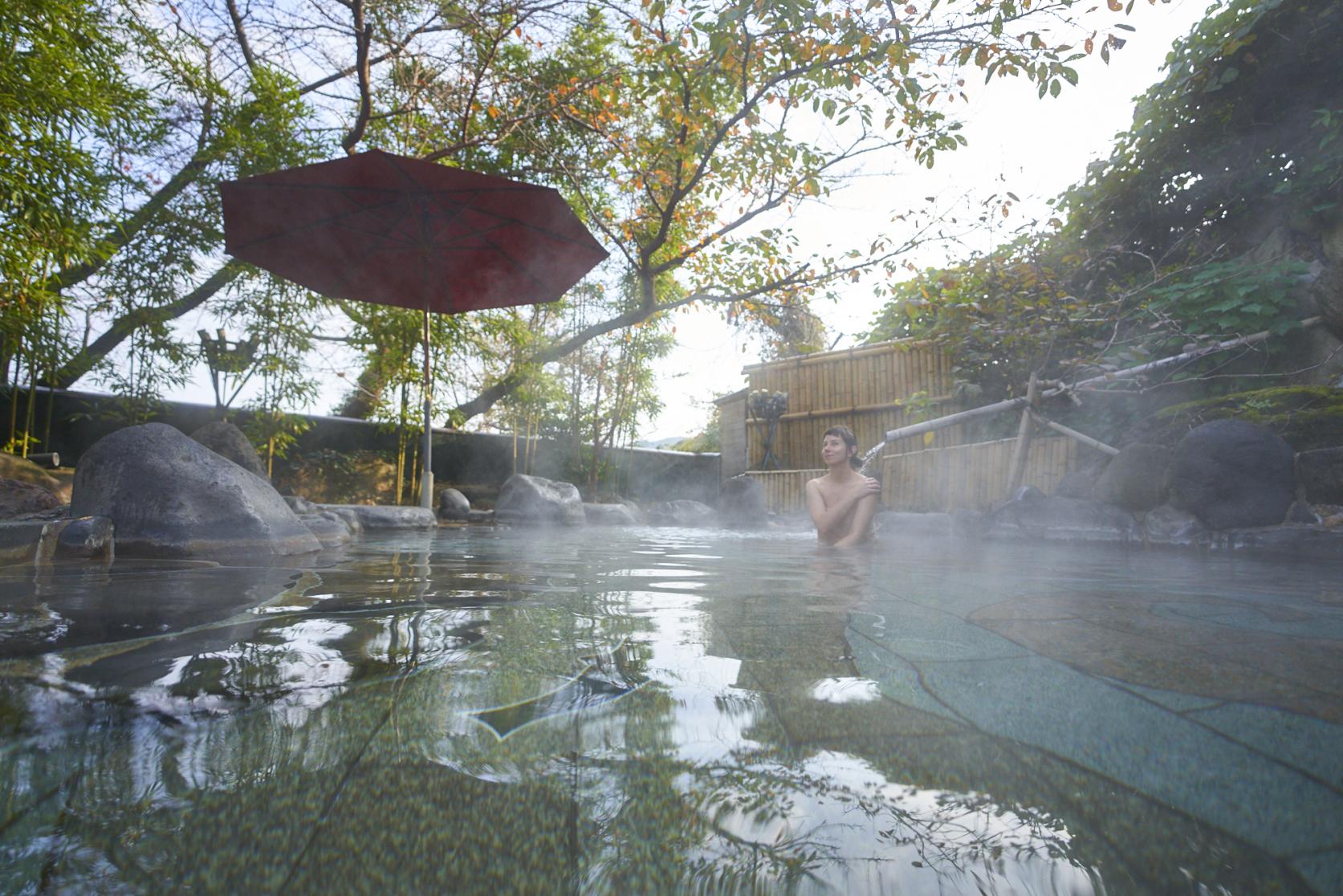 福岡だって温泉あるけんね。美肌になれる“とろり湯”で癒しのひとときを