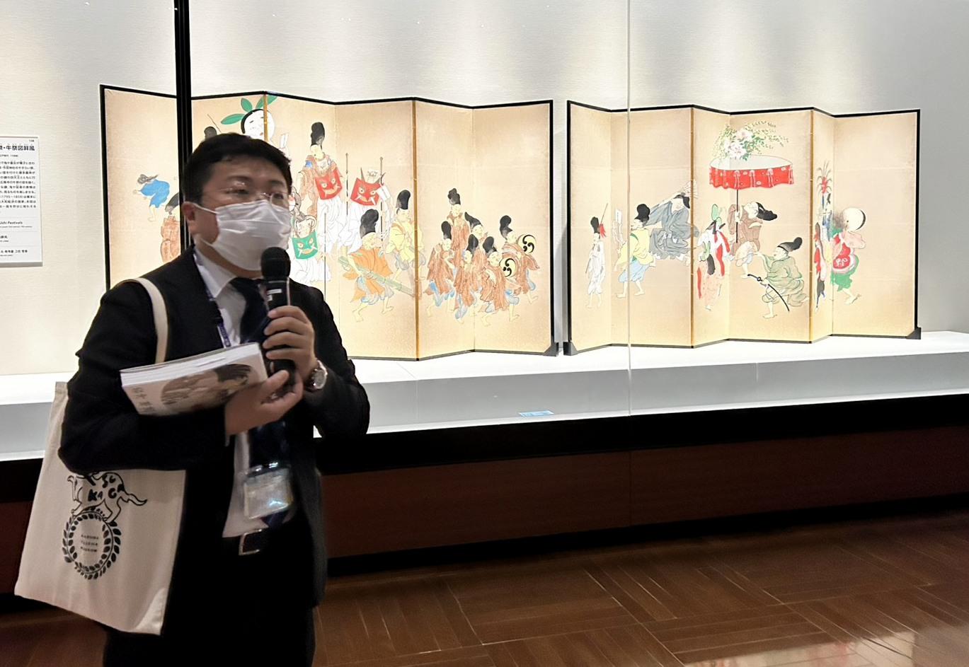 特別展室長・望月規史氏による解説-0