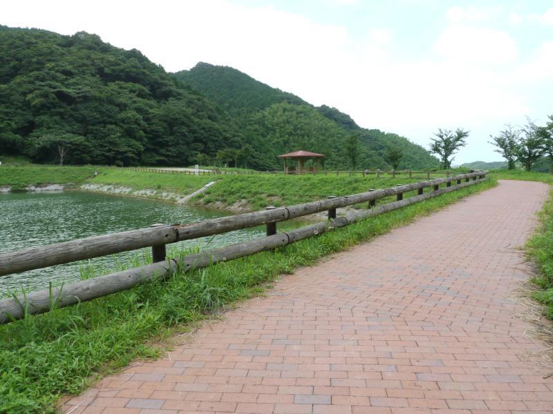 薬王寺水辺公園