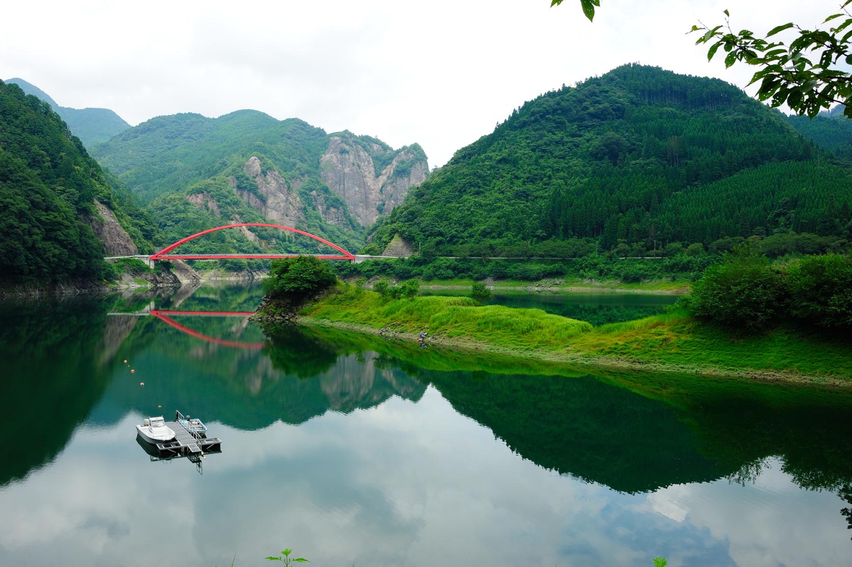 陽地神峽