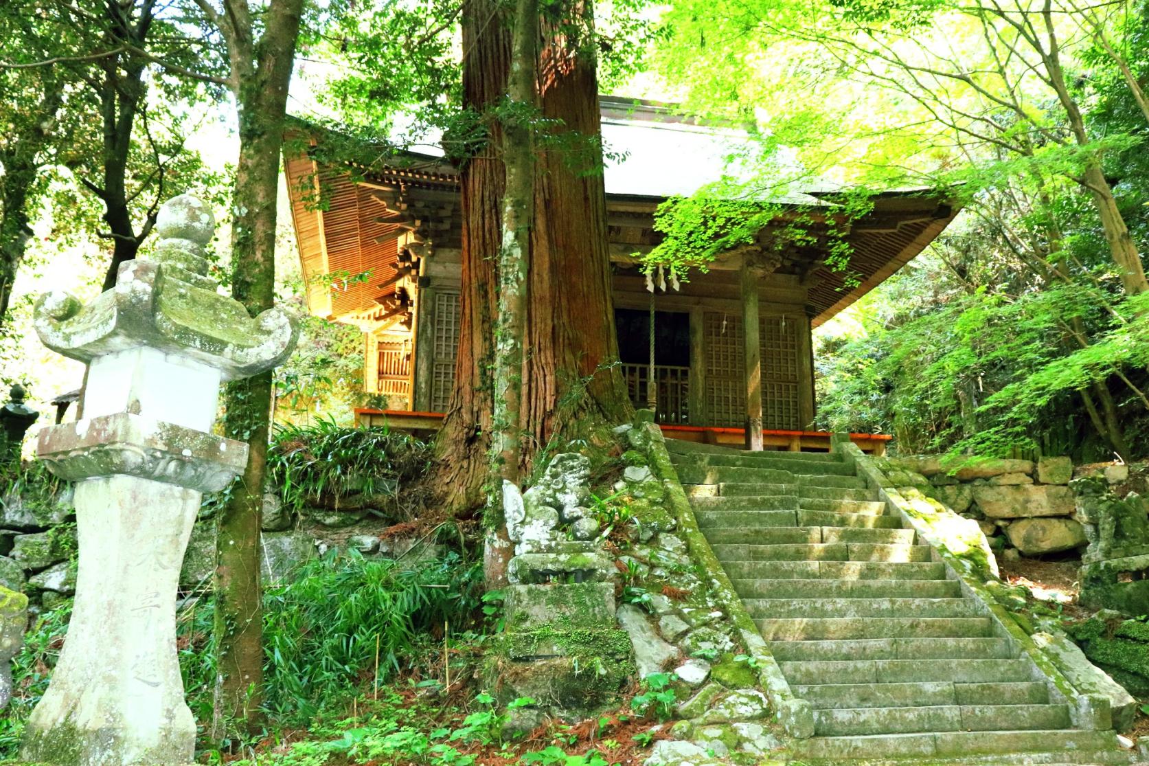 室山熊野神社