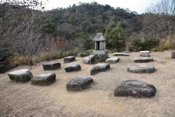 Gosyogadani God basket stone-1