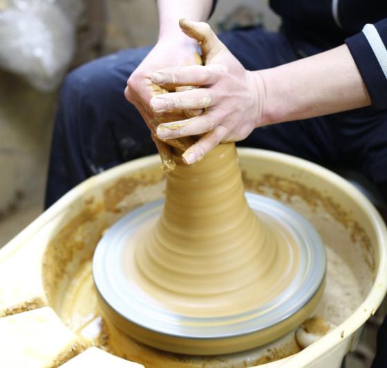 Tsurumigama (pottery)-1