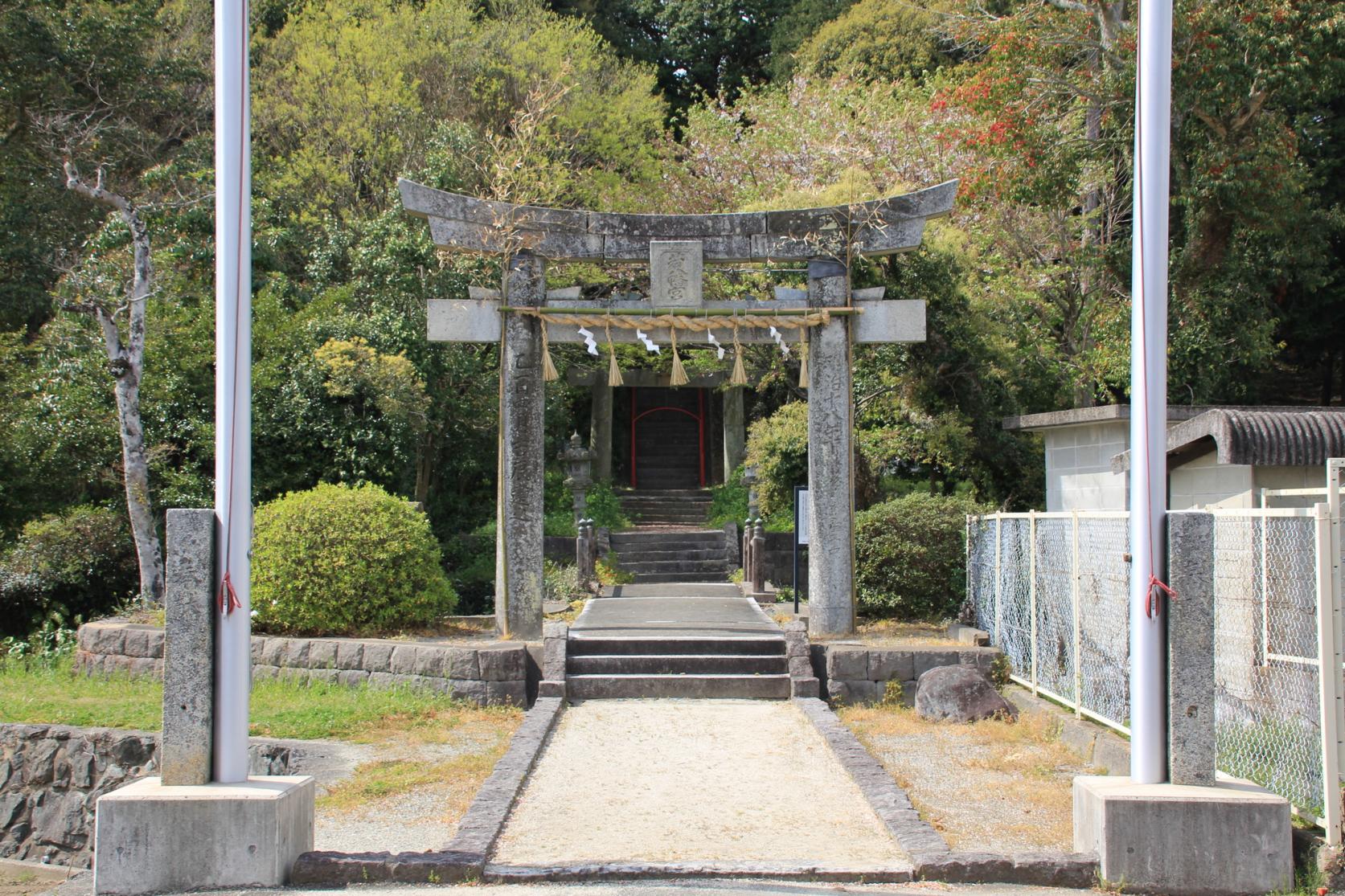 若八幡宮